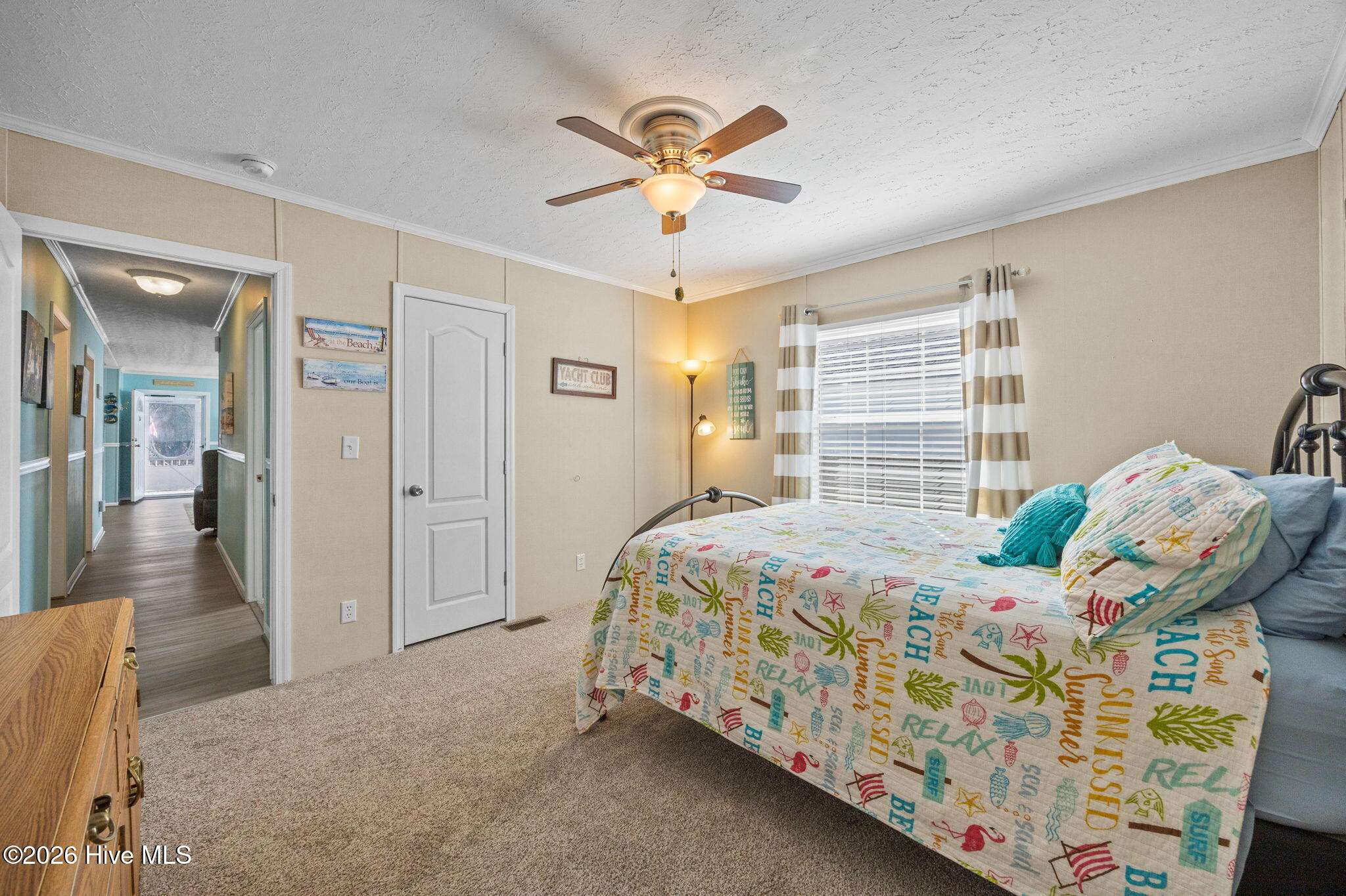 100554450 | Photo 33