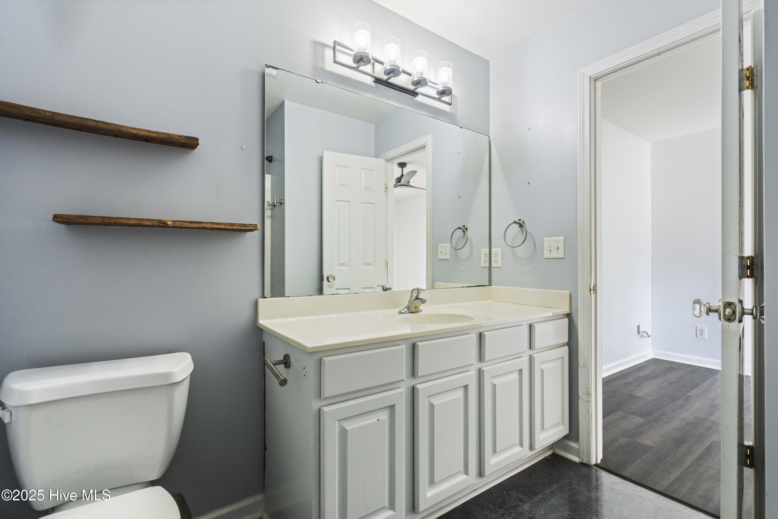 3127 Memory Lane, Castle Hayne, NC 28429 – photo 21: Master bathroom