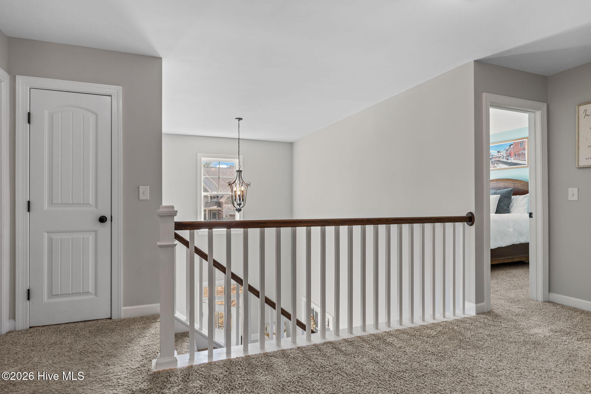 100554627 | Photo 30