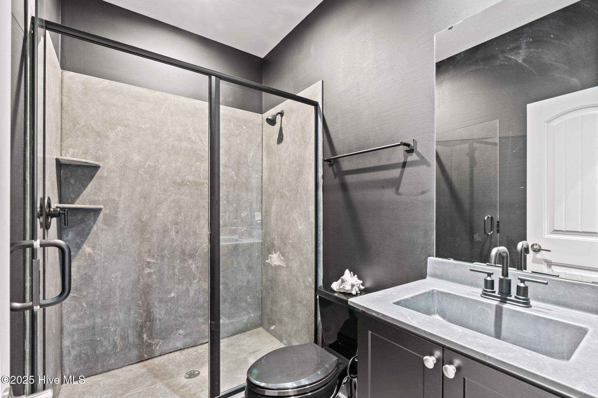 100535074 | Photo 27