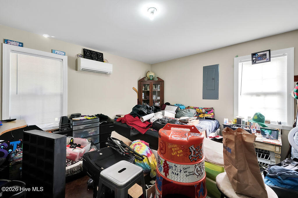 100559640 | Photo 14