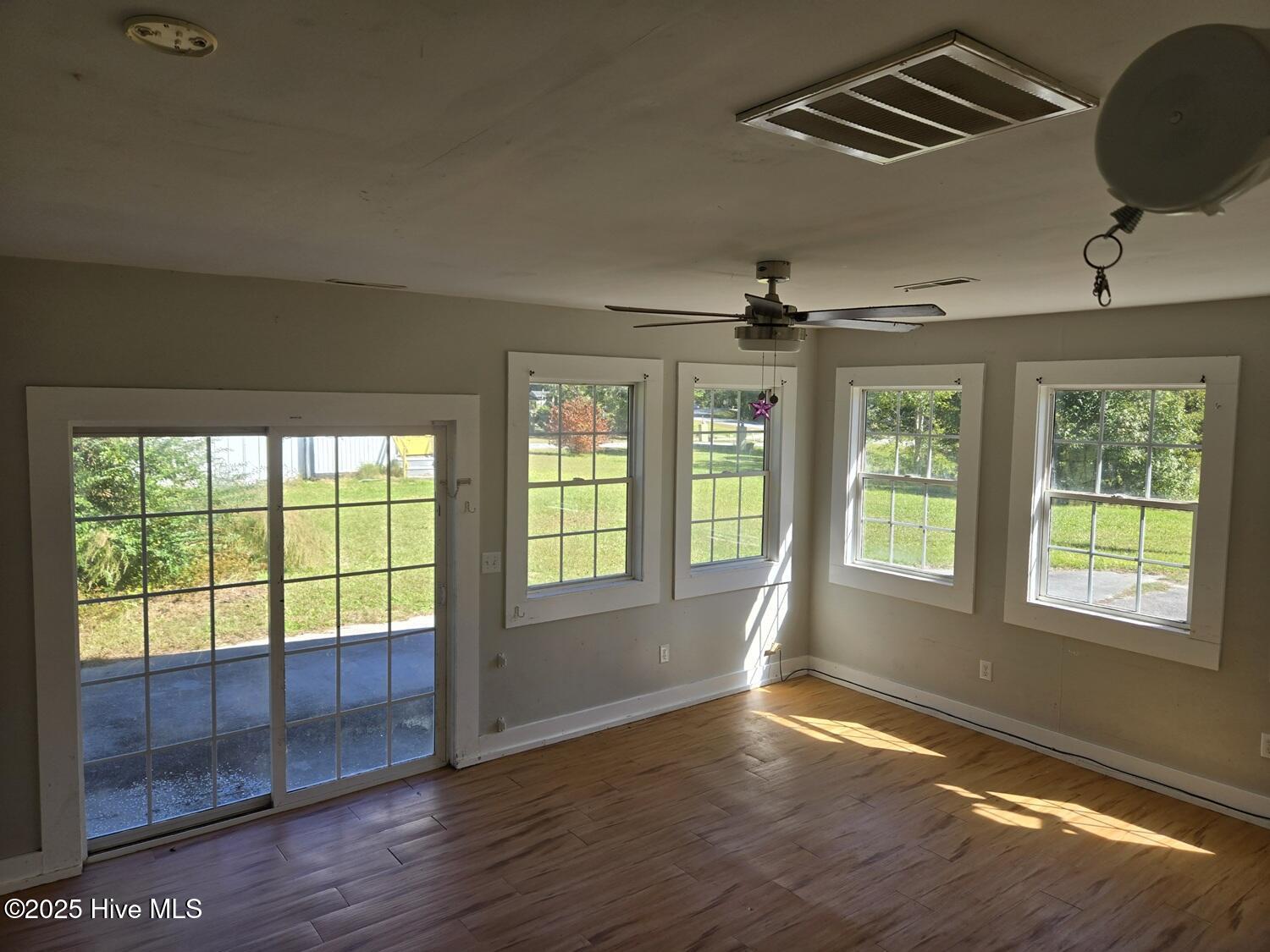 Homes for sale in Maysville, NC | 125 Great Lake Rd, Maysville, NC 28555 | MLS# 100537495