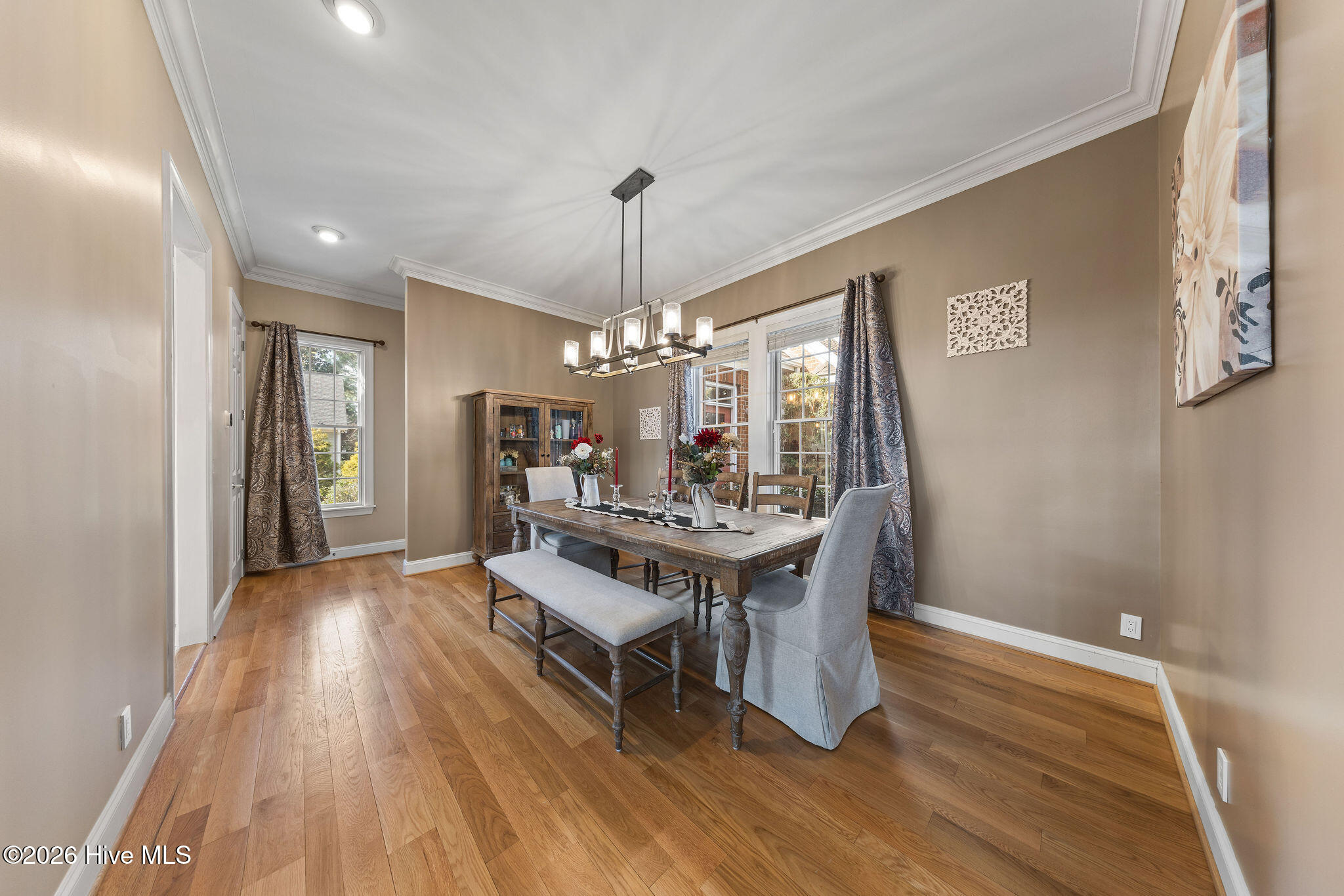 100553597 | Photo 14