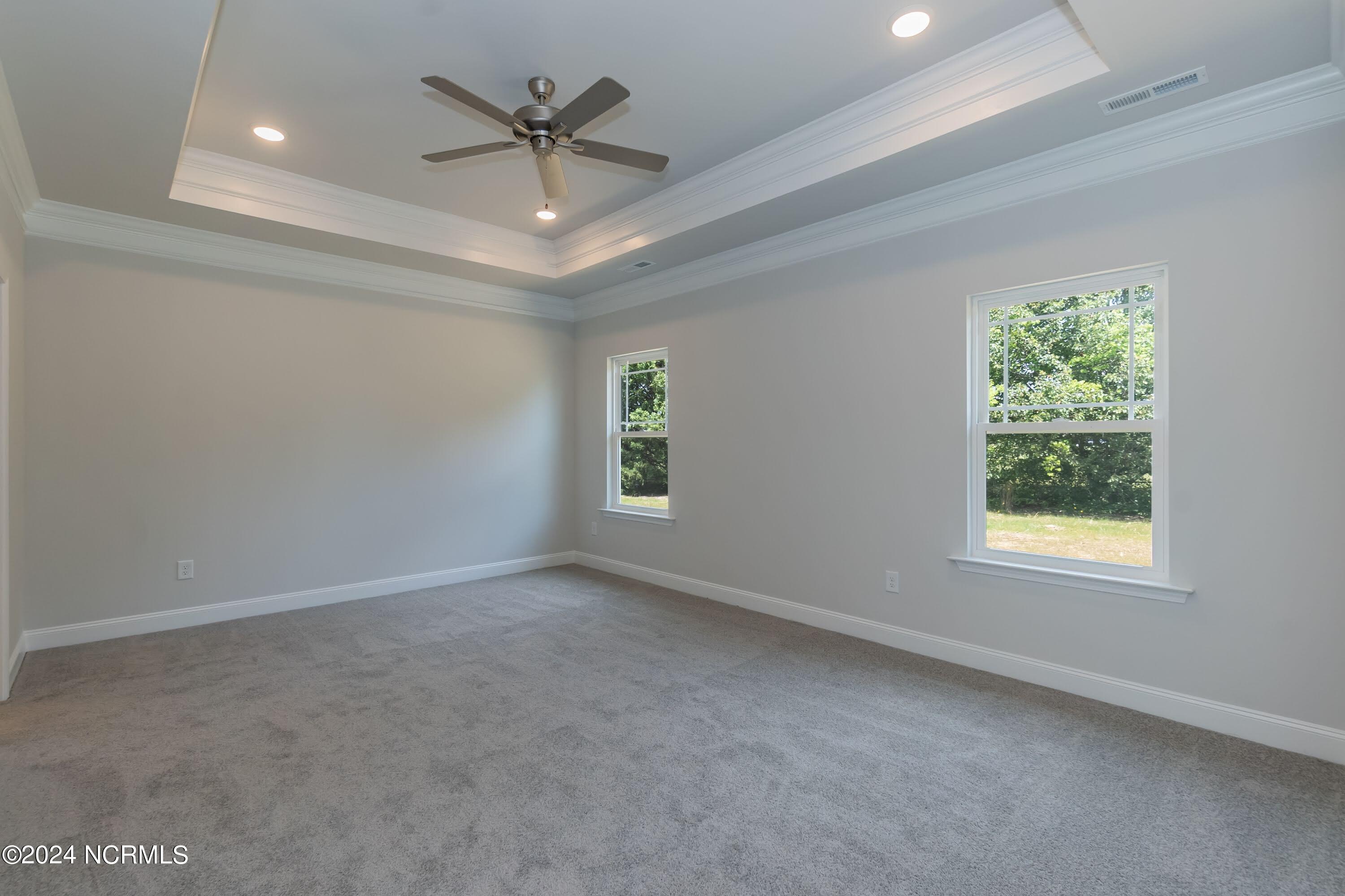 100466257 | Photo 15