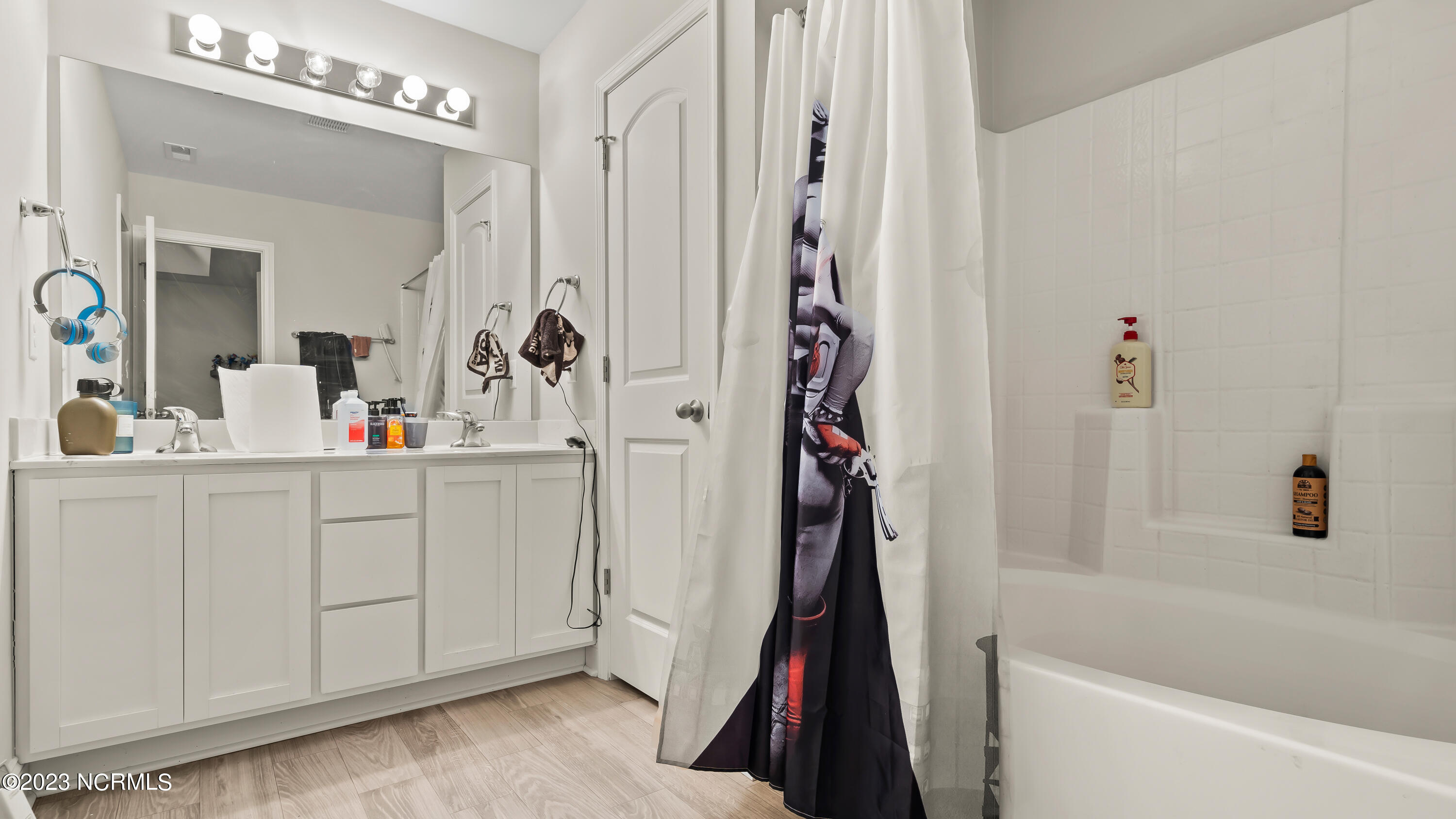 100551451 | Photo 17