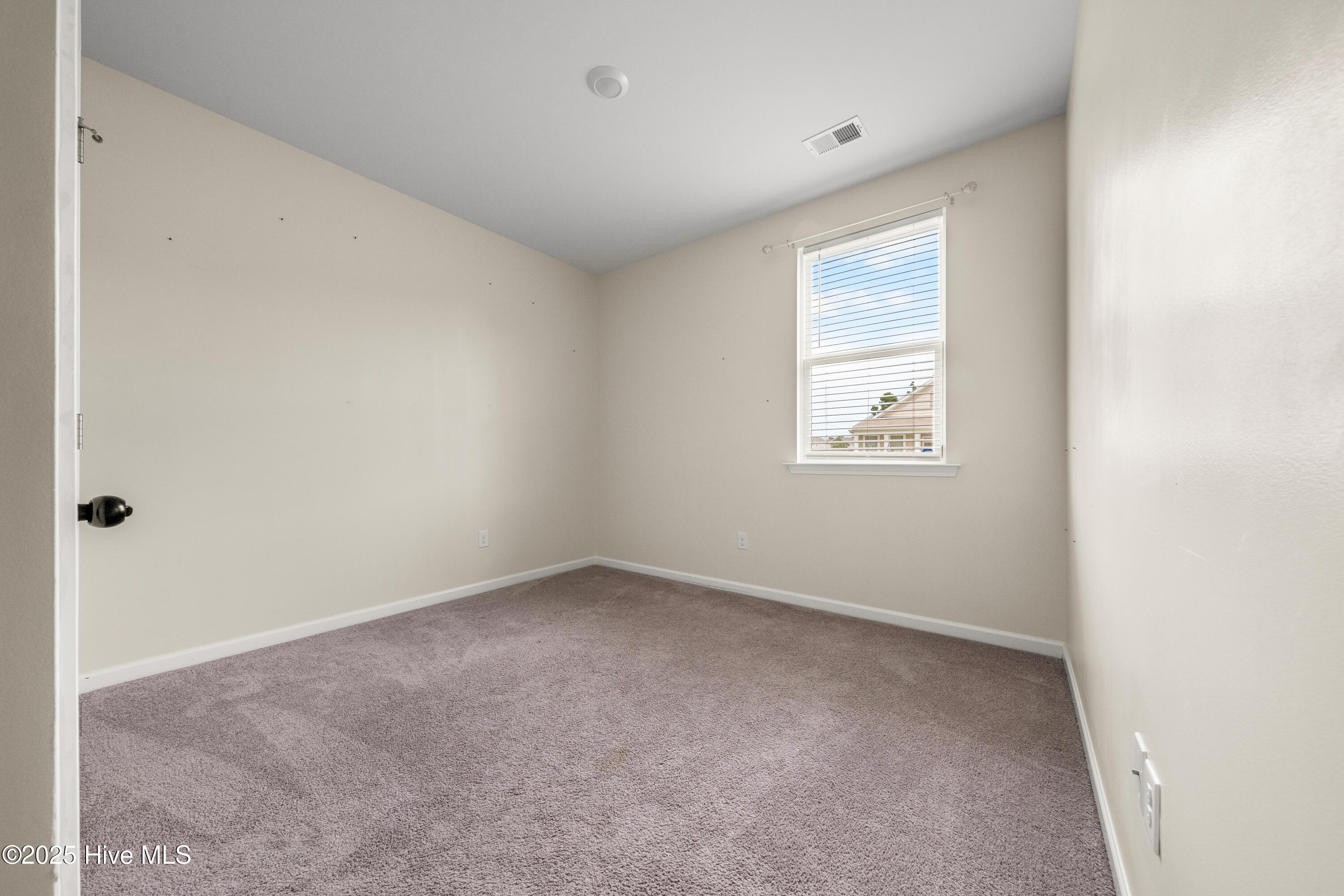 100521762 | Photo 28