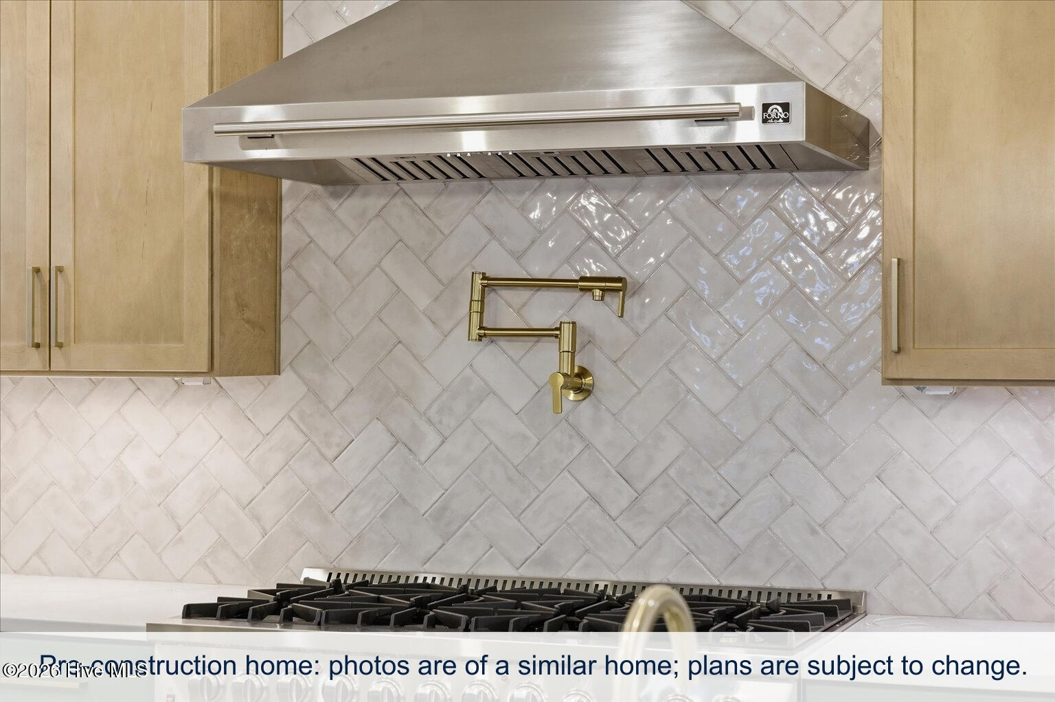 100567849 | Photo 18