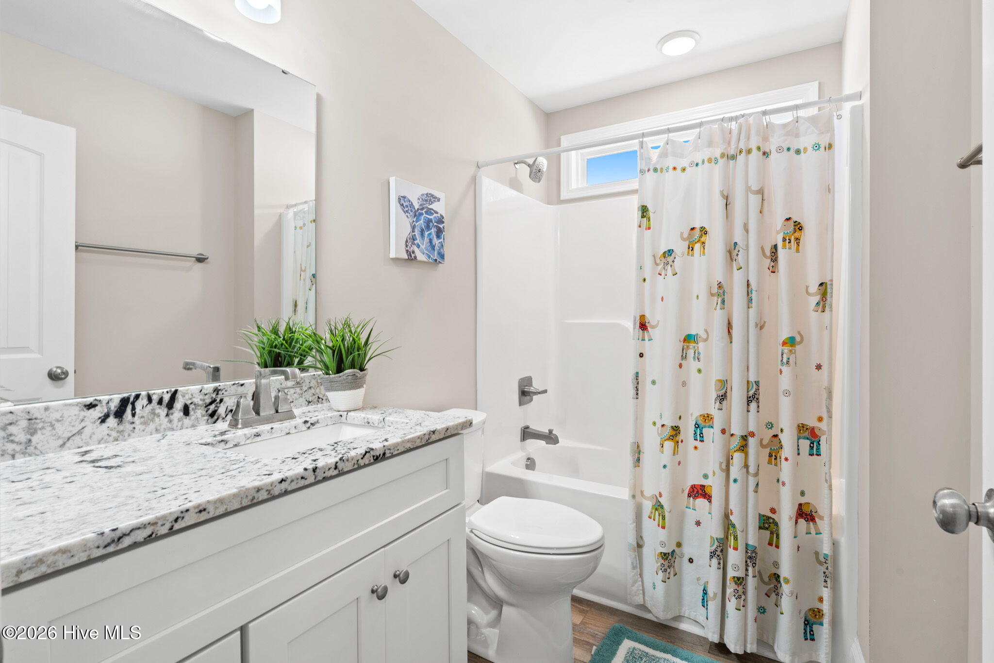 100564601 | Photo 29