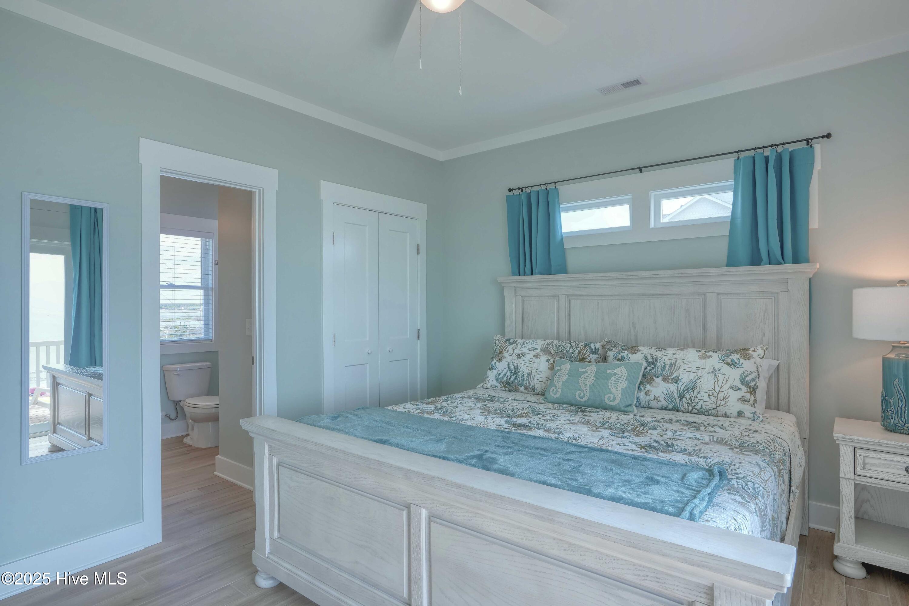 100522890 | Photo 46