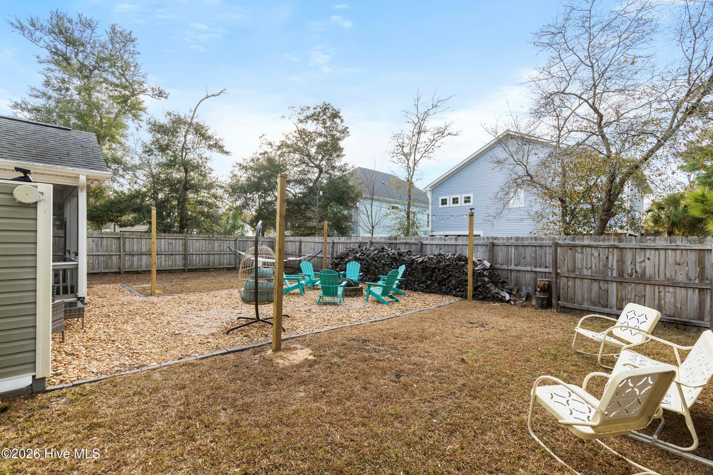 100548789 | Photo 11