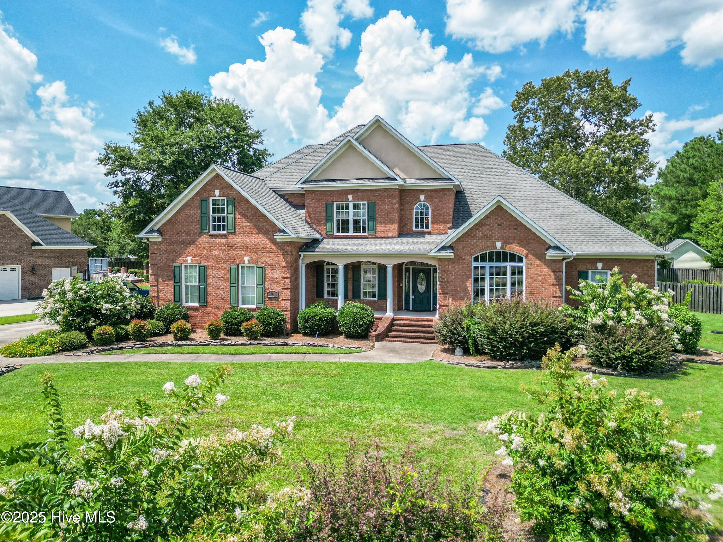 100518438 | Photo 61