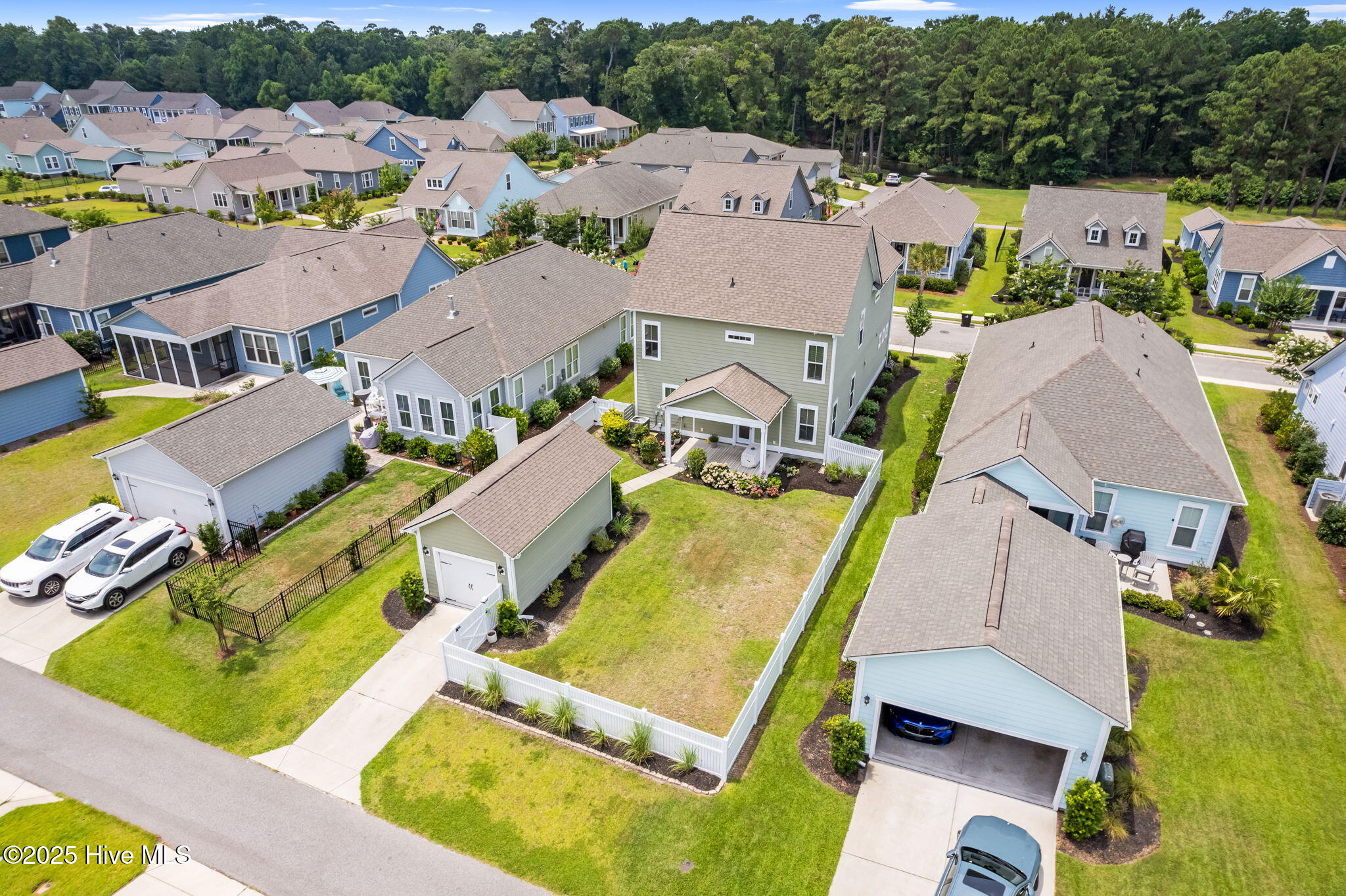 100516296 | Photo 40