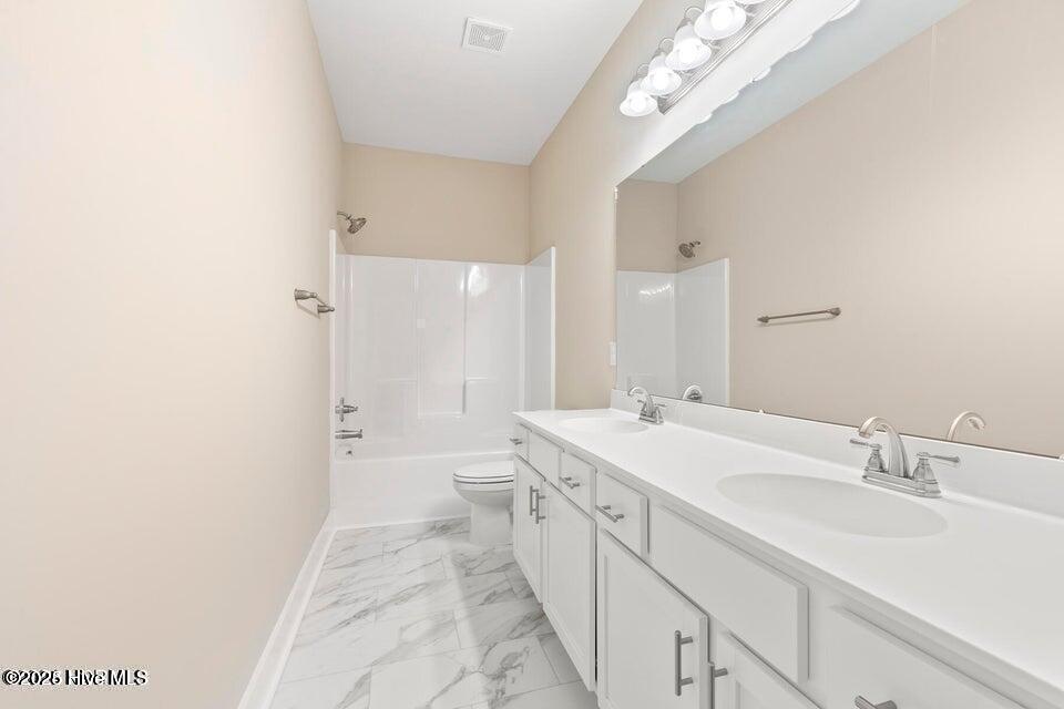 319 E Theriault Court, Jacksonville, NC, 28540