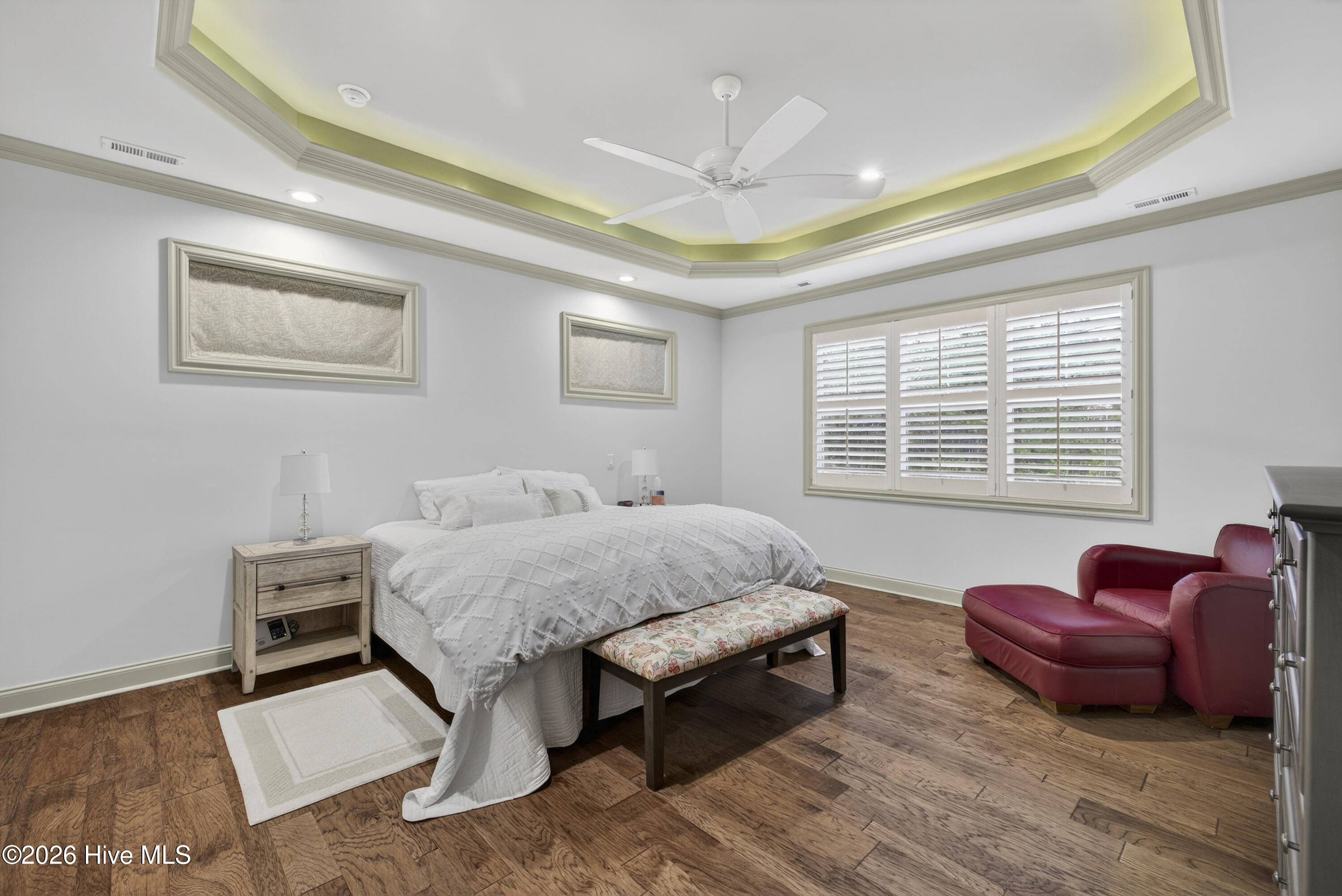 100551916 | Photo 12