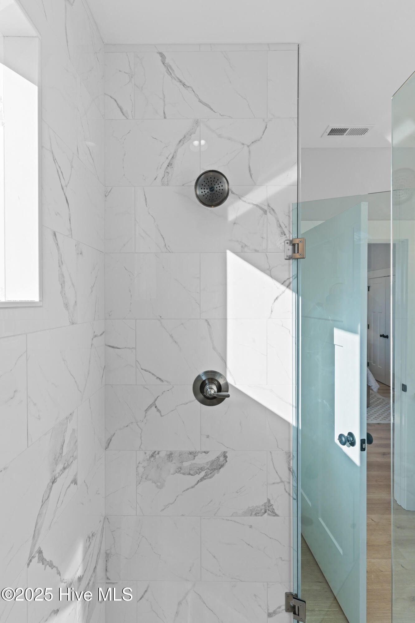 100545556 | Photo 44