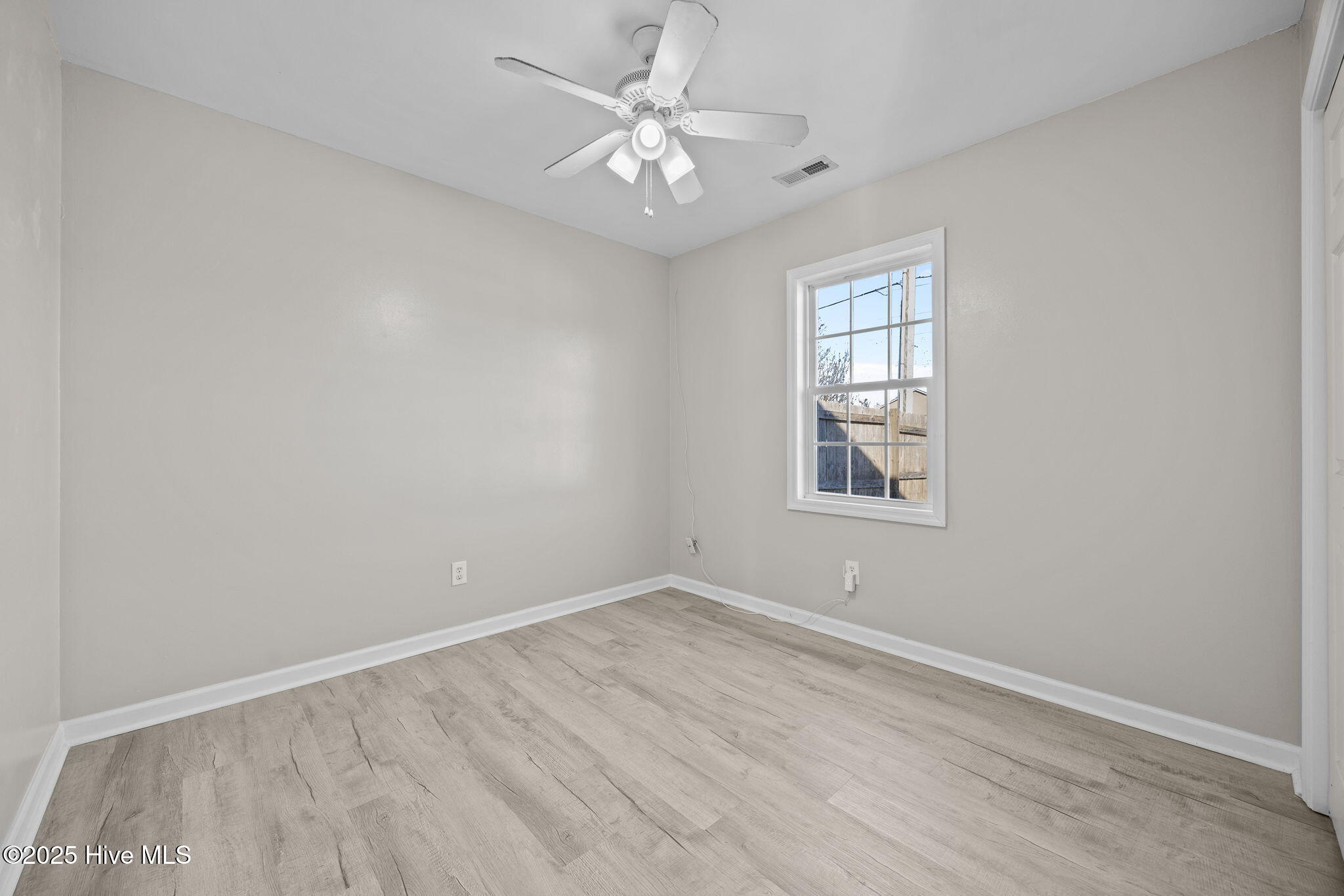 100546397 | Photo 21