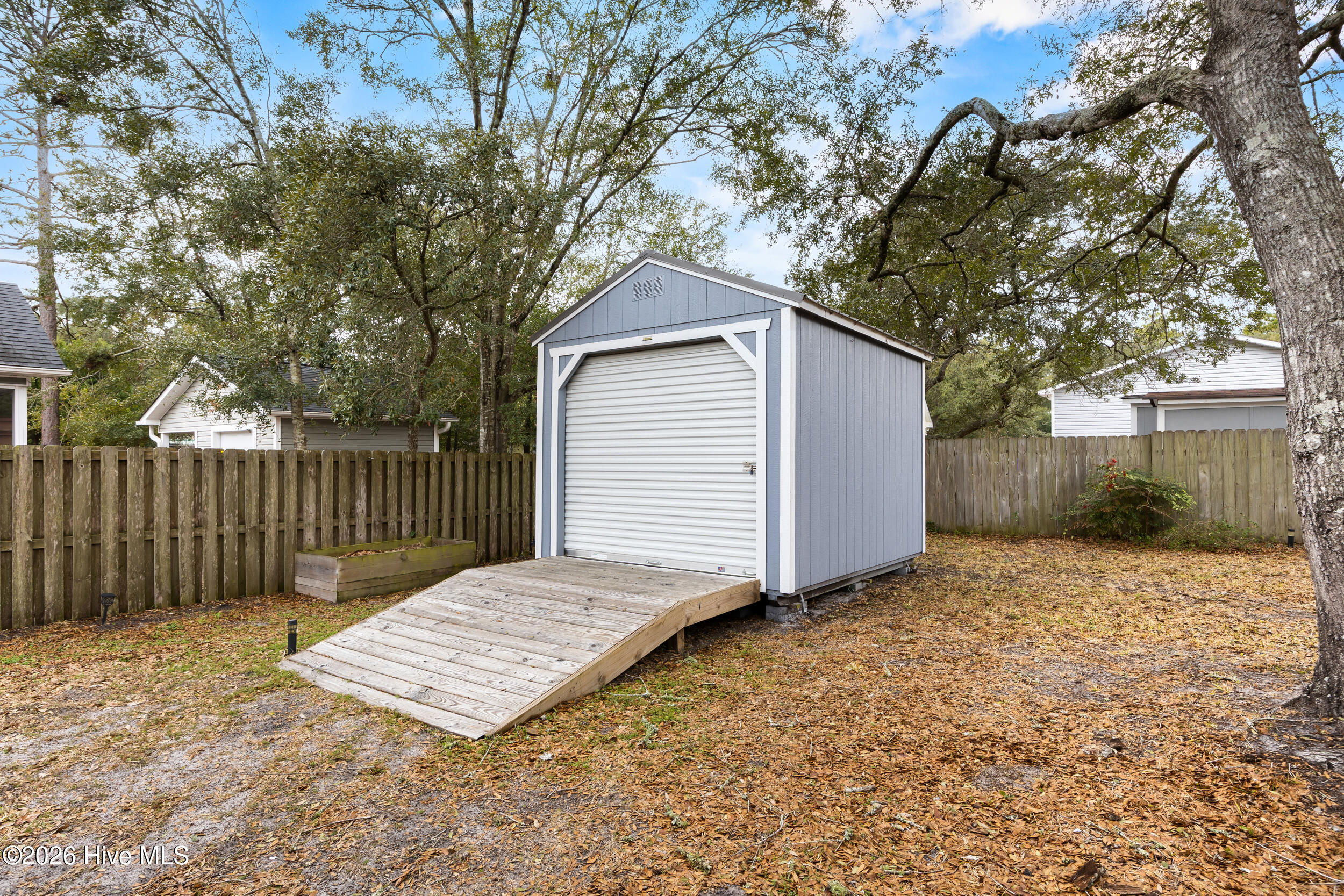 100554331 | Photo 39