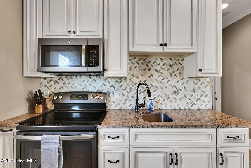 100547742 | Photo 39