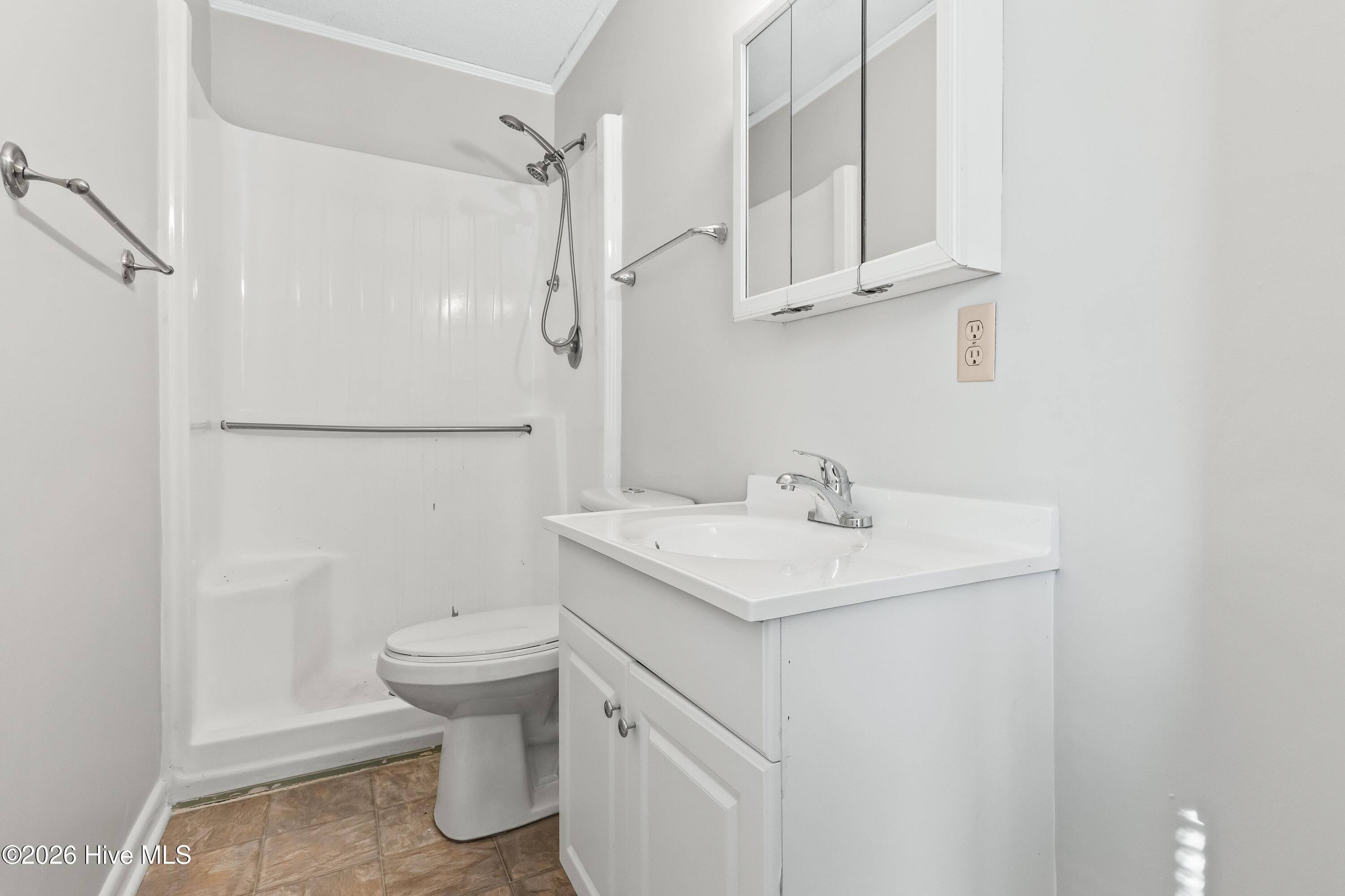 100547493 | Photo 14