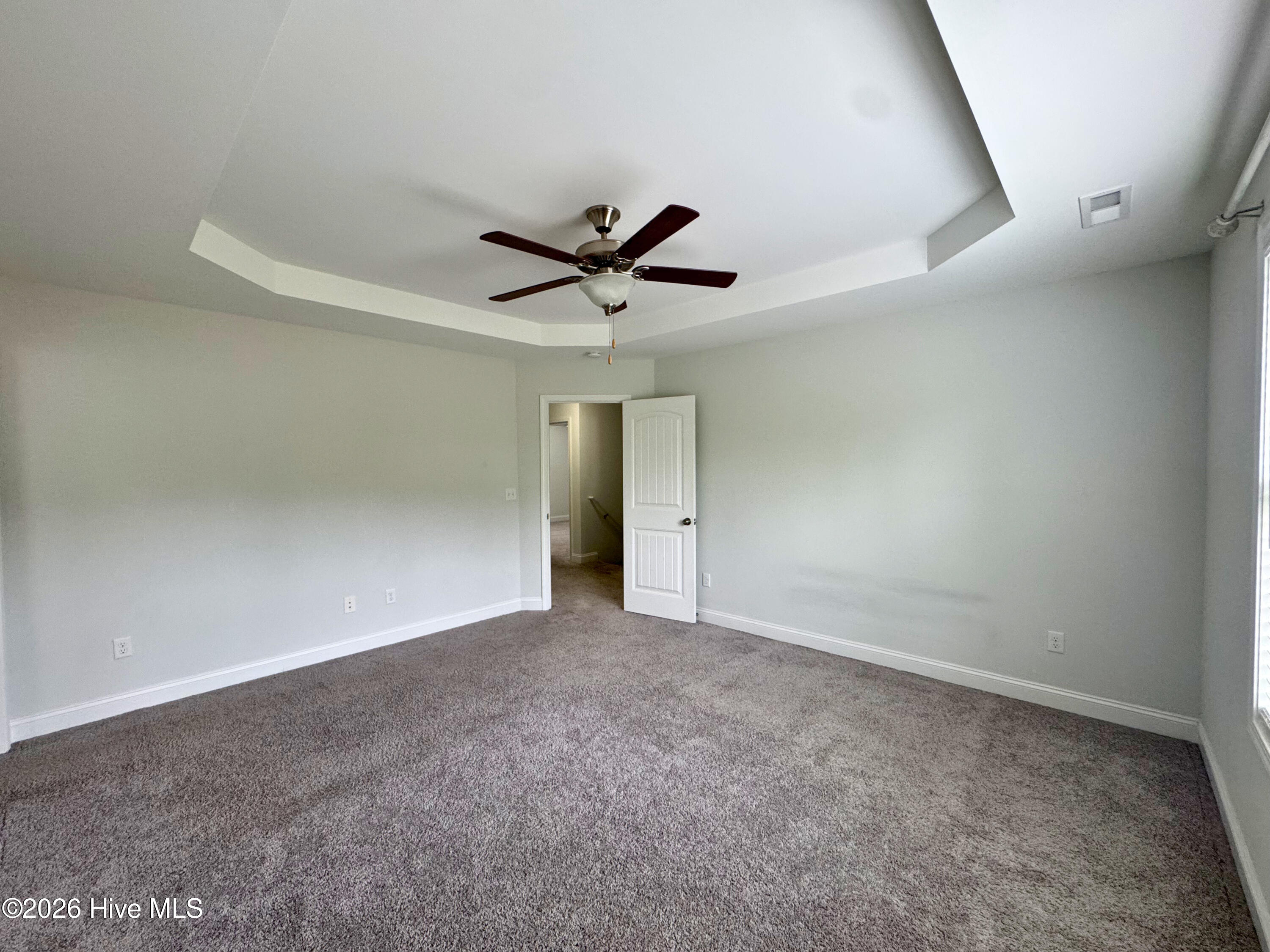 100566006 | Photo 20