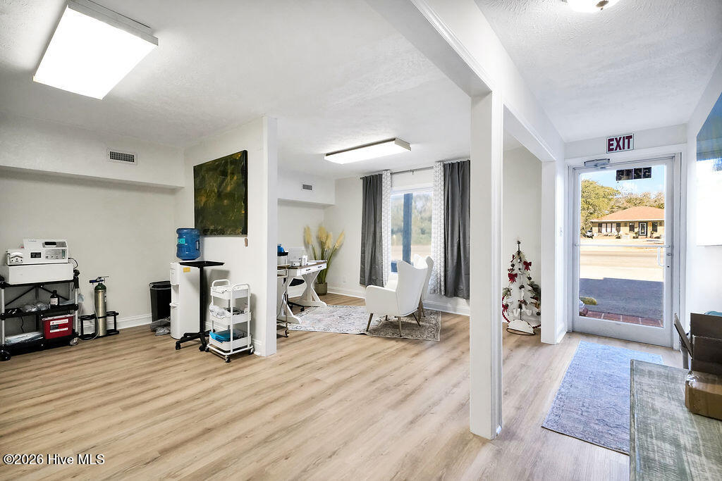 100553485 | Photo 15