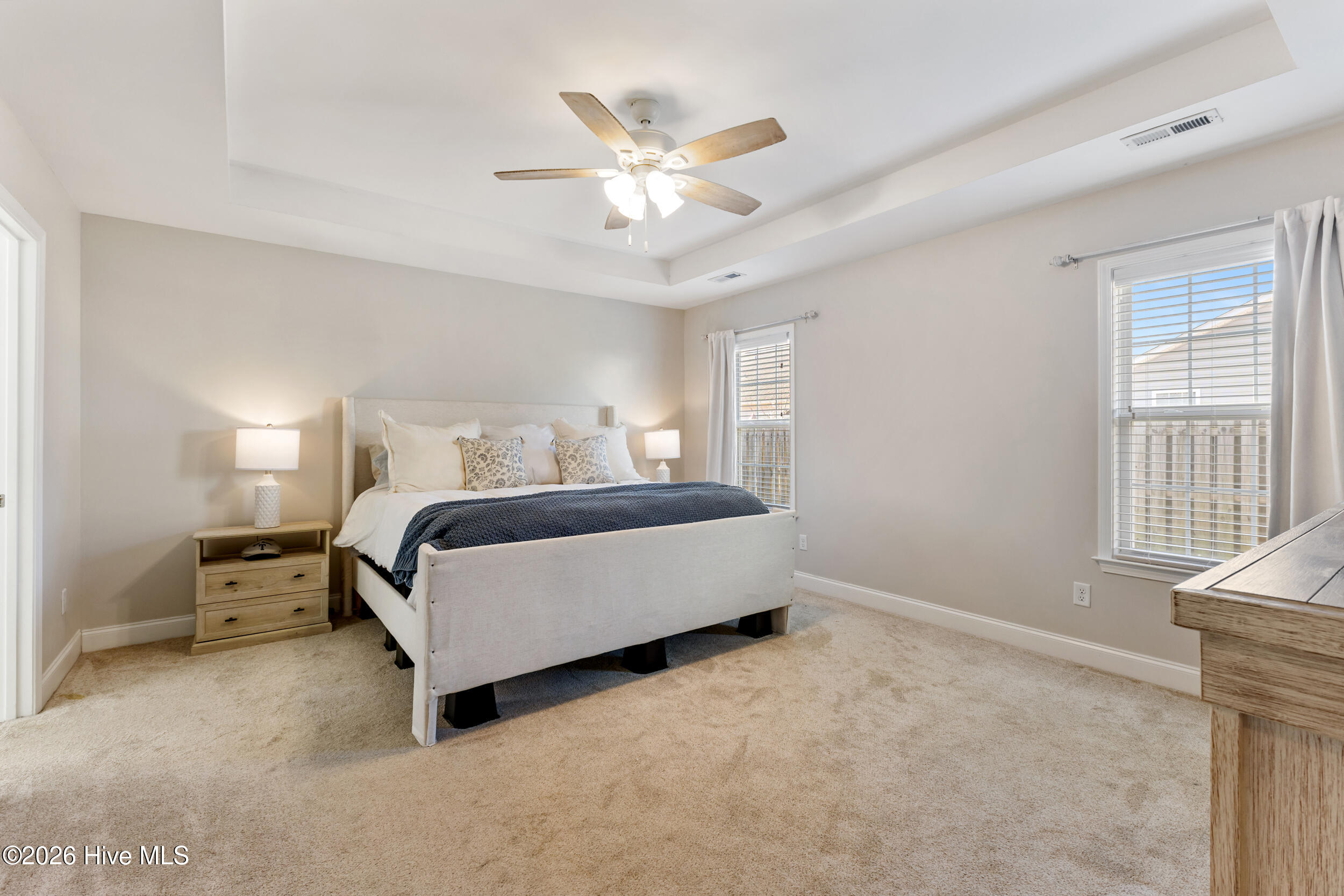 100557086 | Photo 20