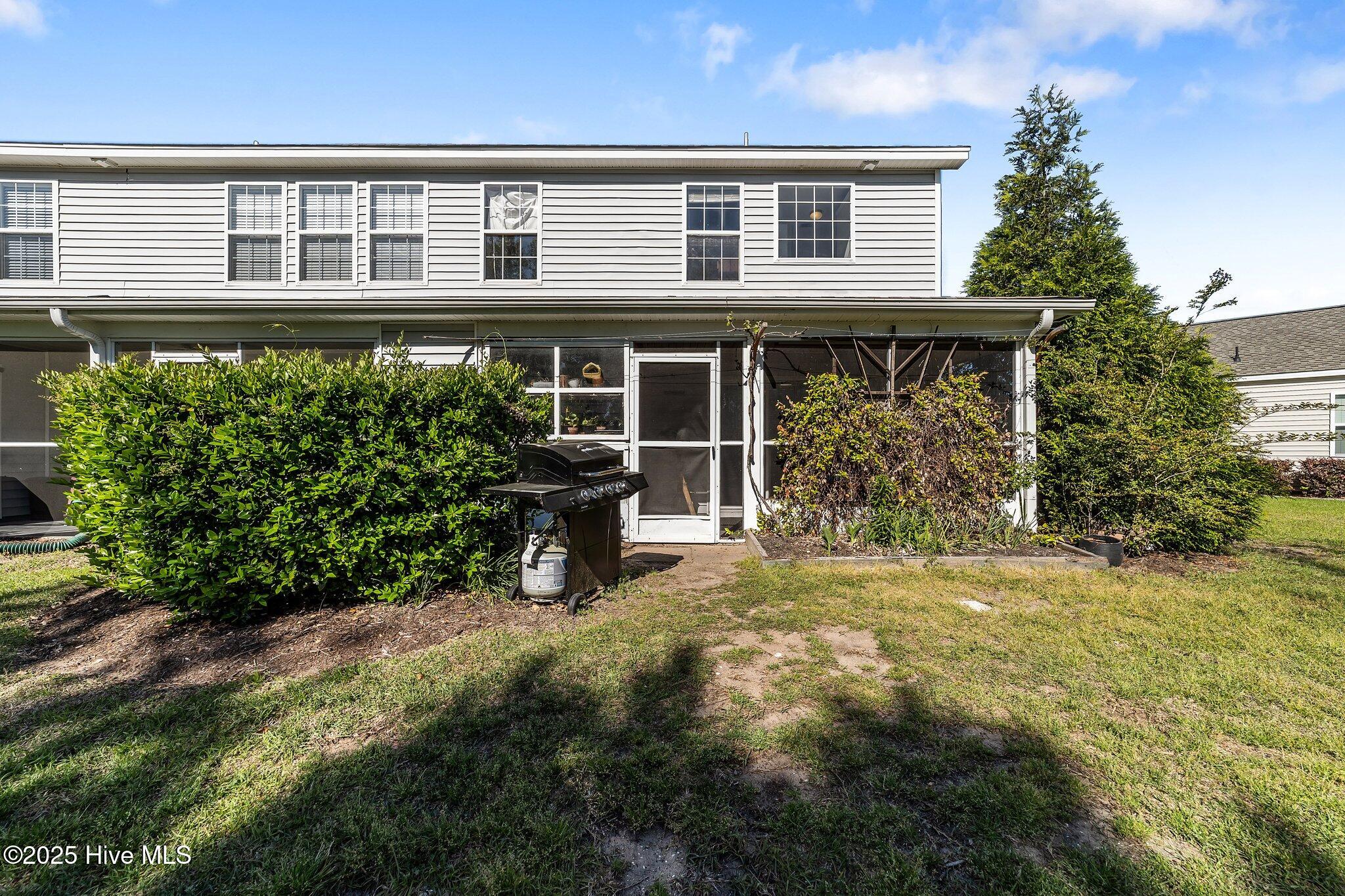 100502456 | Photo 34