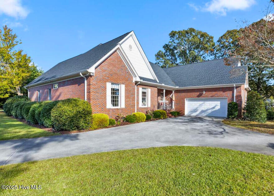 100516339 | Photo 55