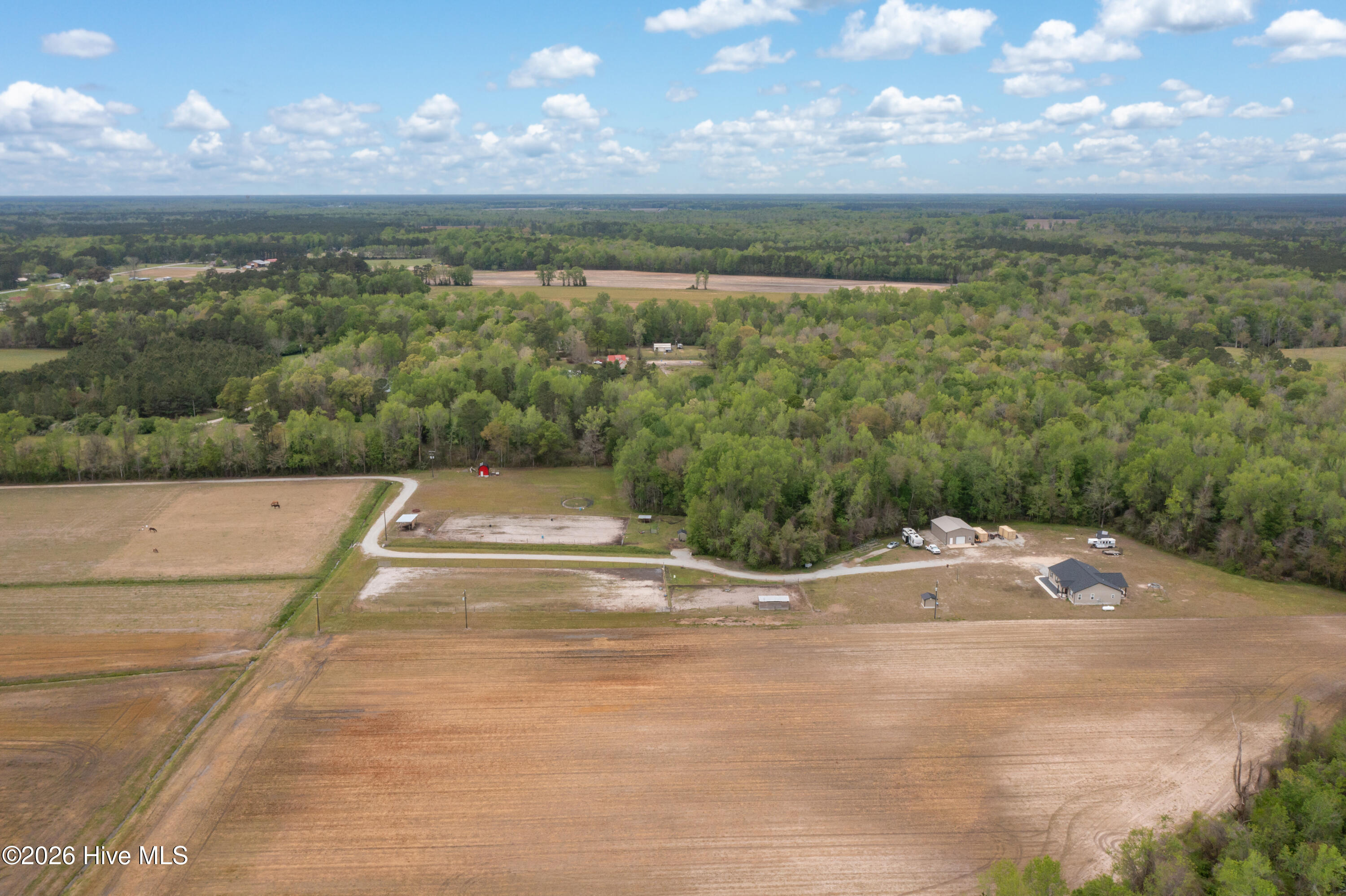 1560 White Oak River Road,Maysville