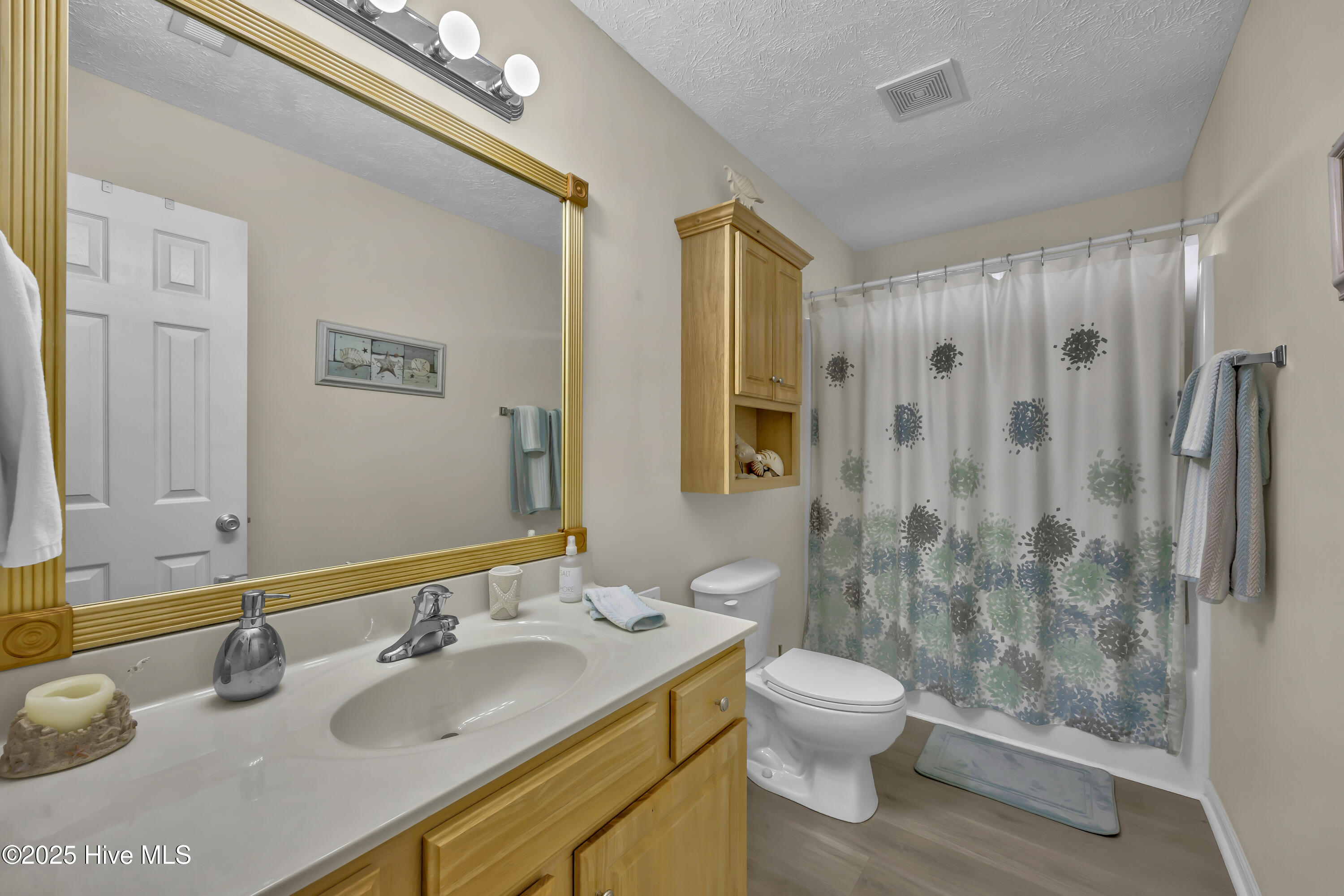 100535524 | Photo 19