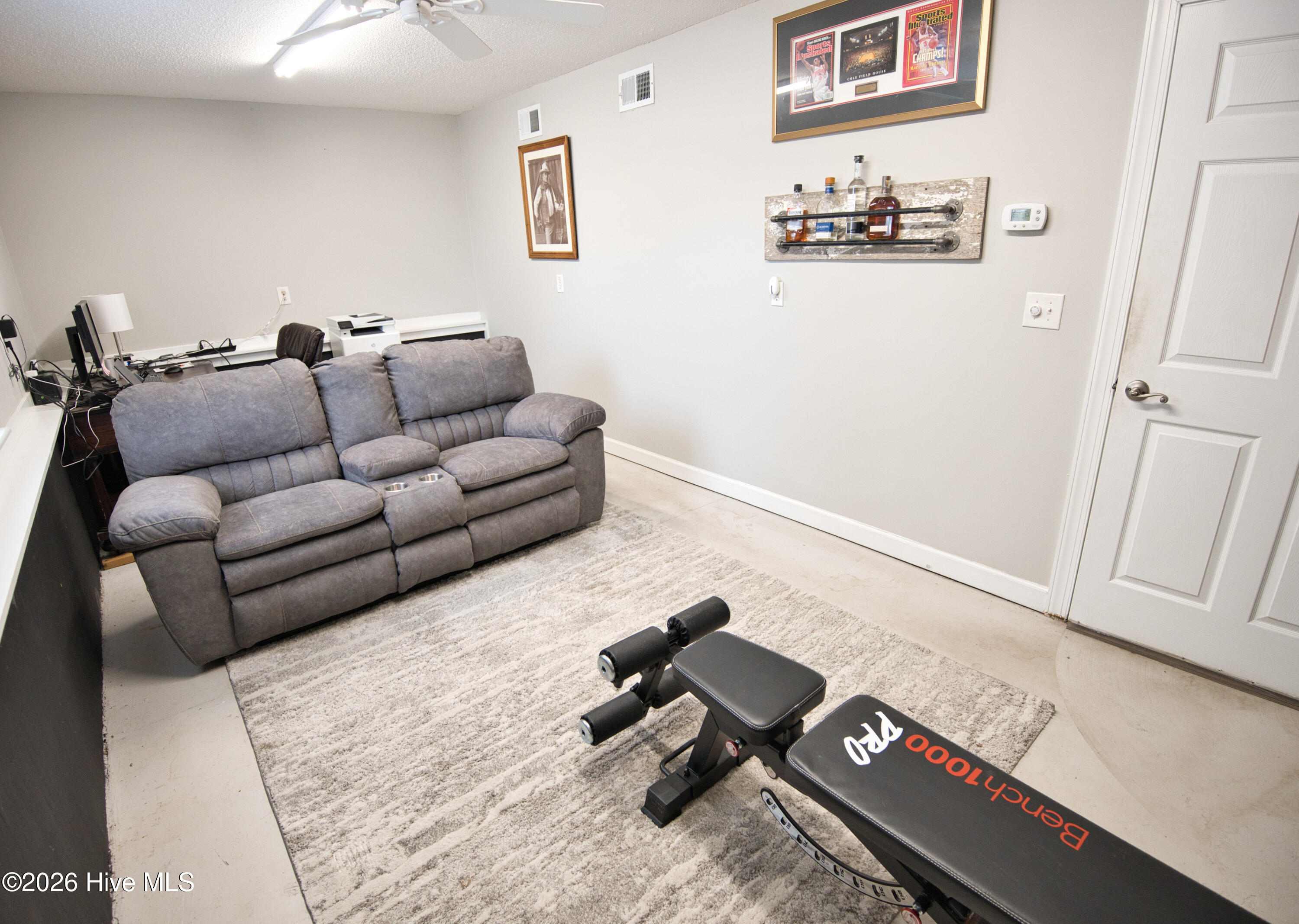 100558044 | Photo 54