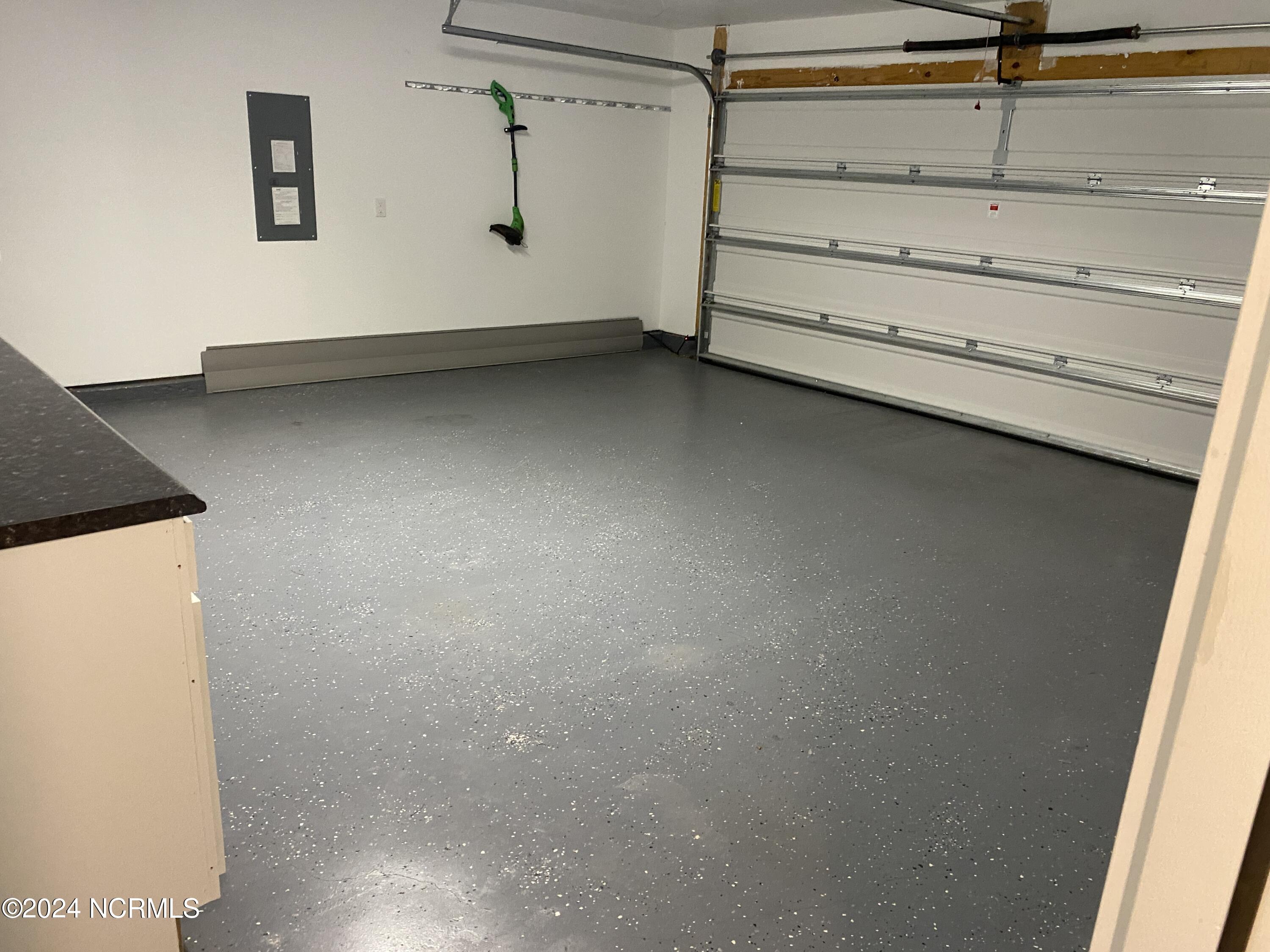 100559230 | Photo 20