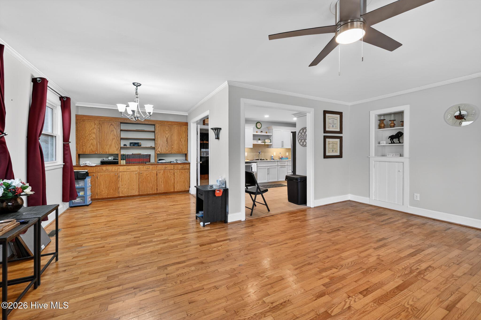 100551610 | Photo 18