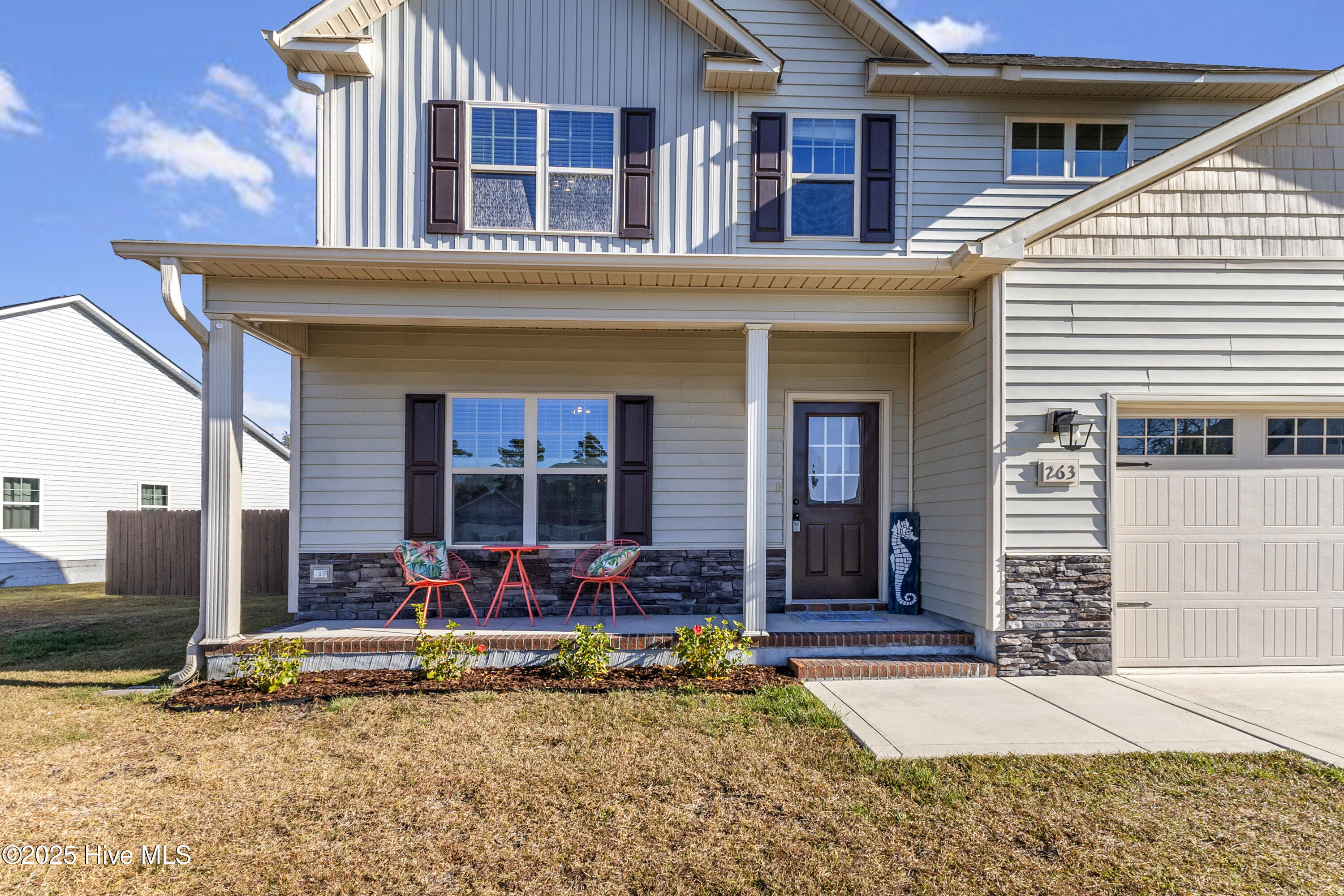 100569924 | Photo 48