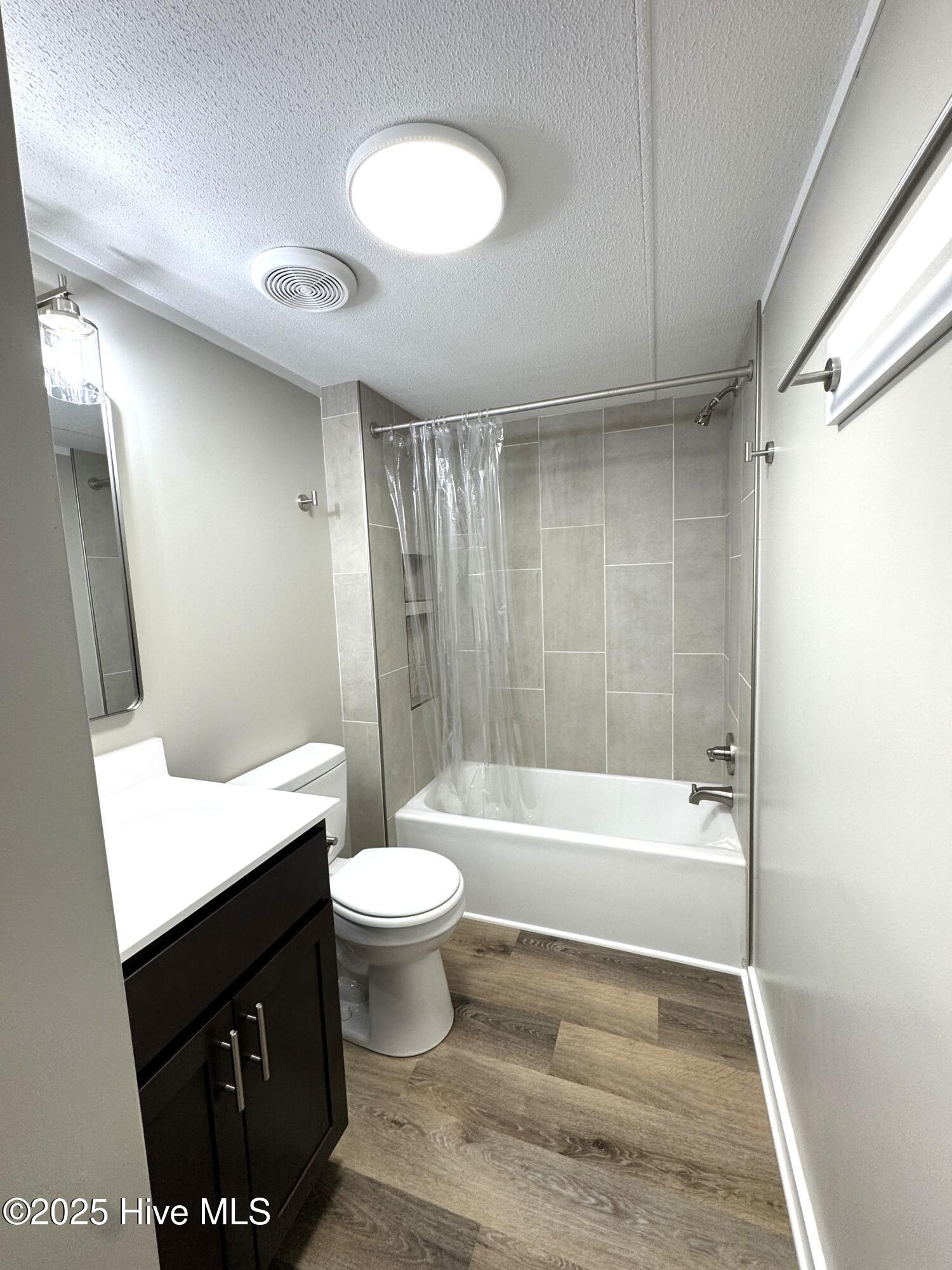 100545185 | Photo 21