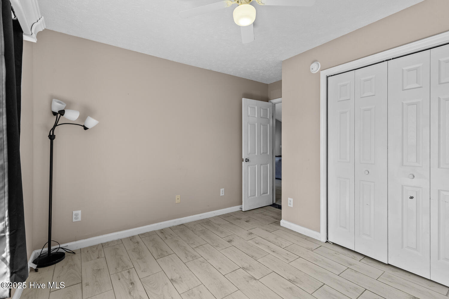 100534635 | Photo 17