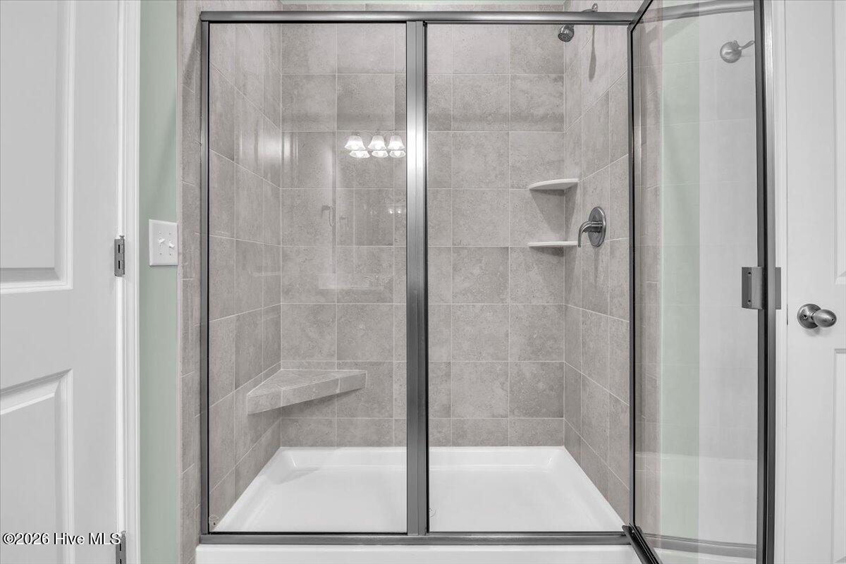 100551276 | Photo 22