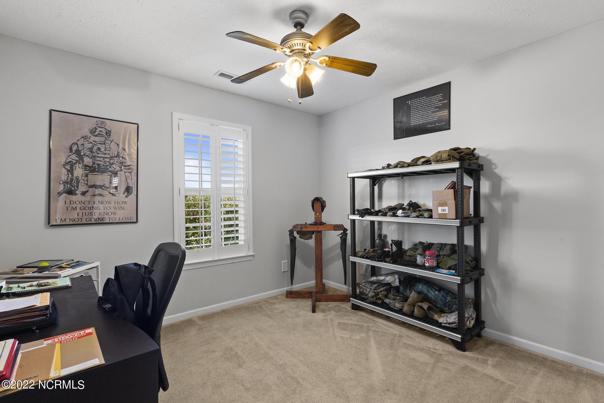 100545089 | Photo 22