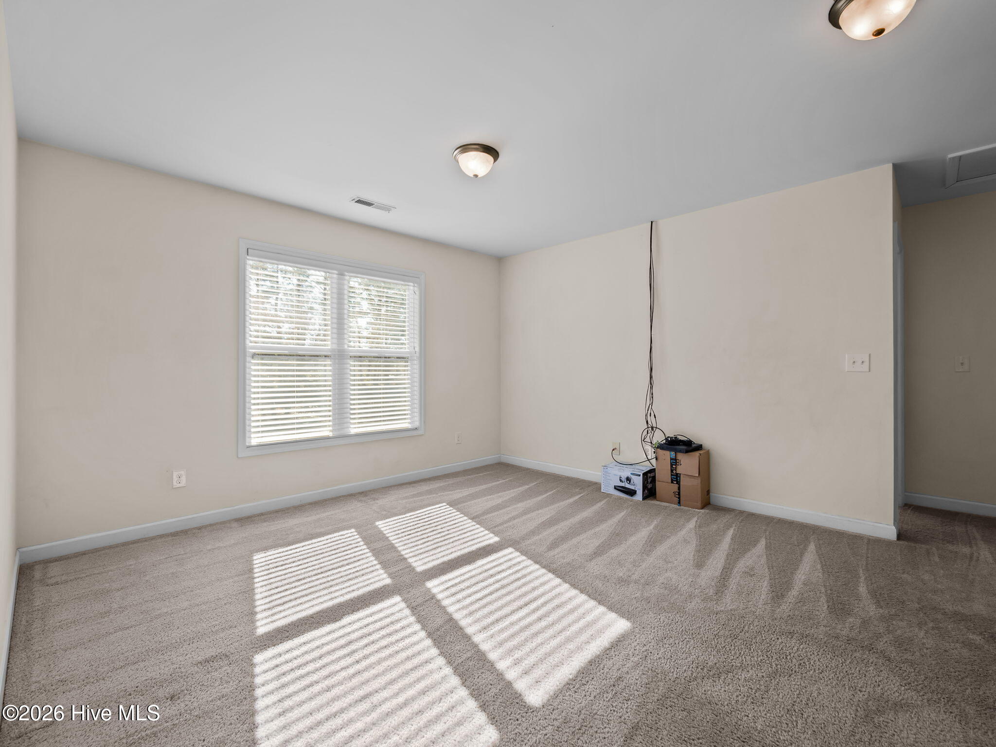 100545708 | Photo 21