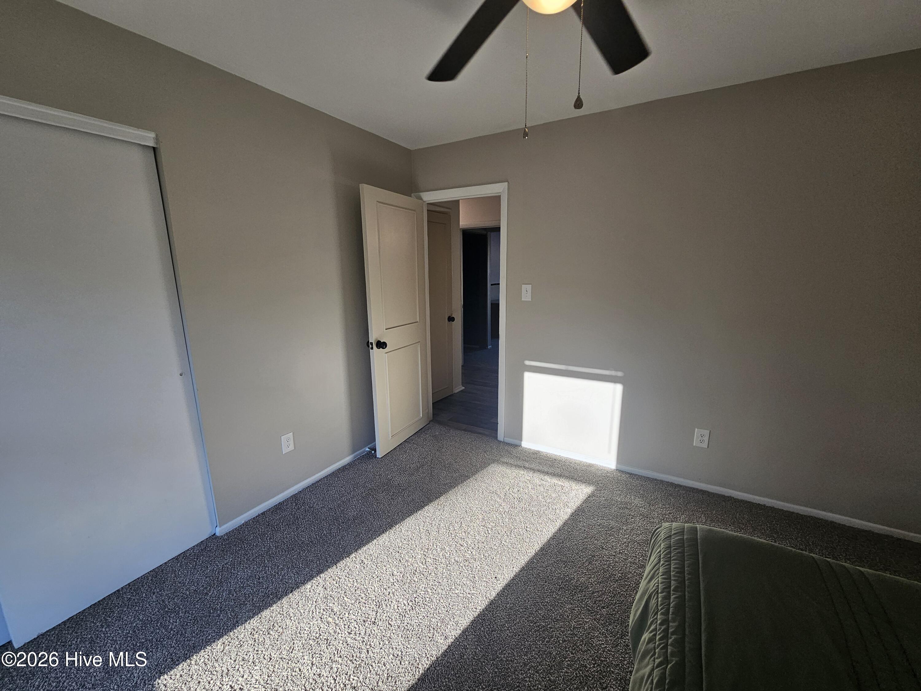 100559274 | Photo 19