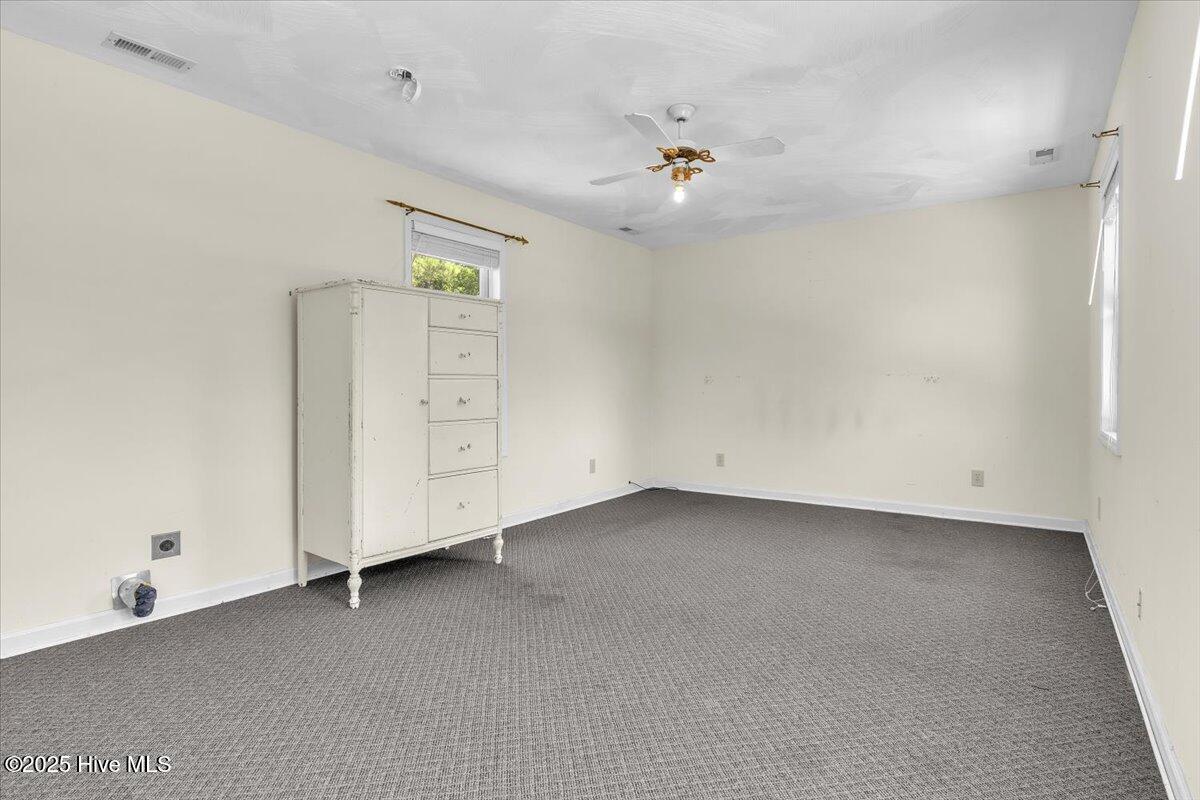 100515601 | Photo 51