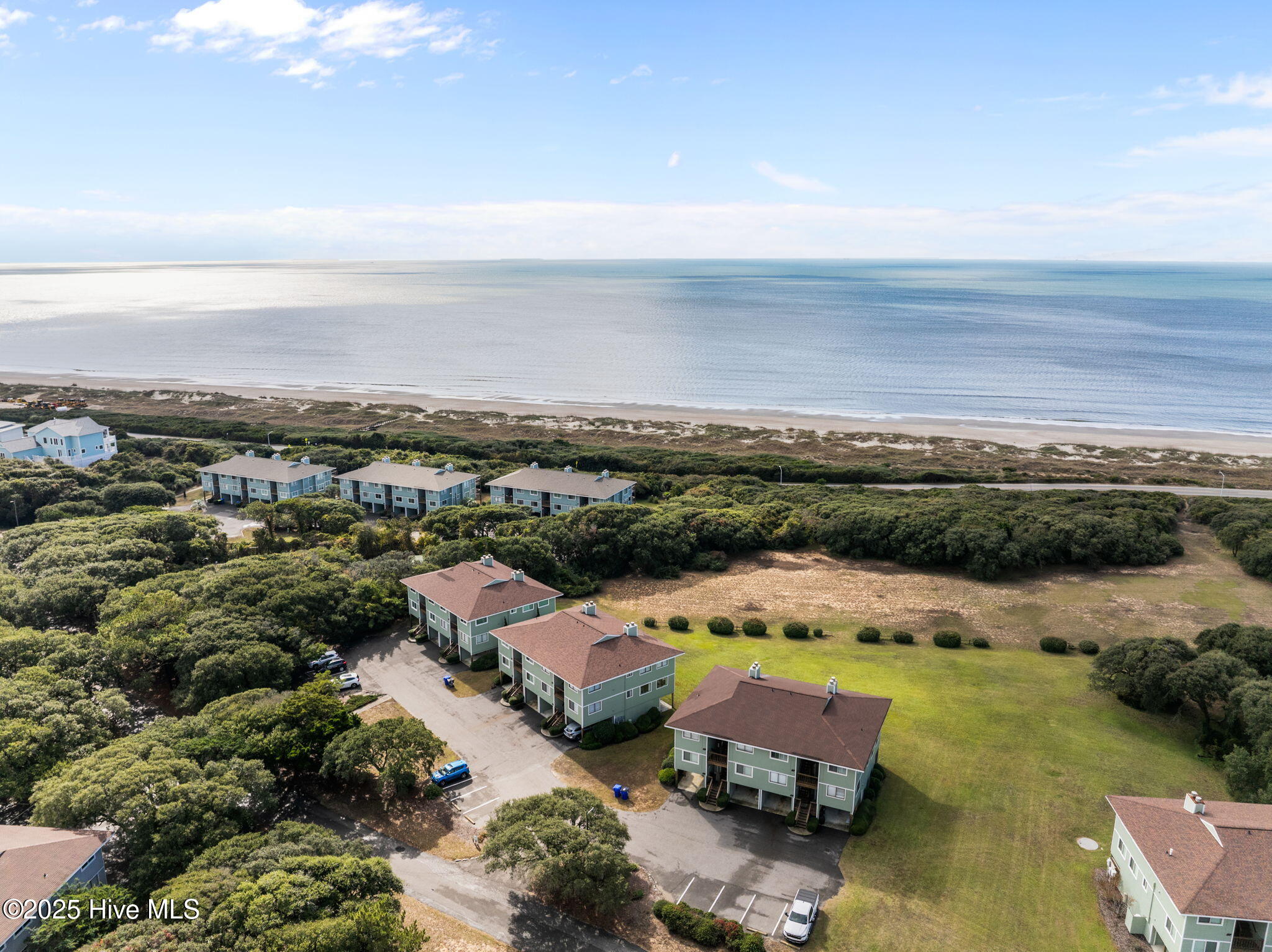 100539622 | Photo 43