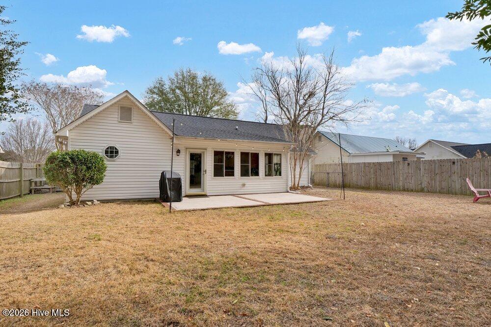 100551608 | Photo 30