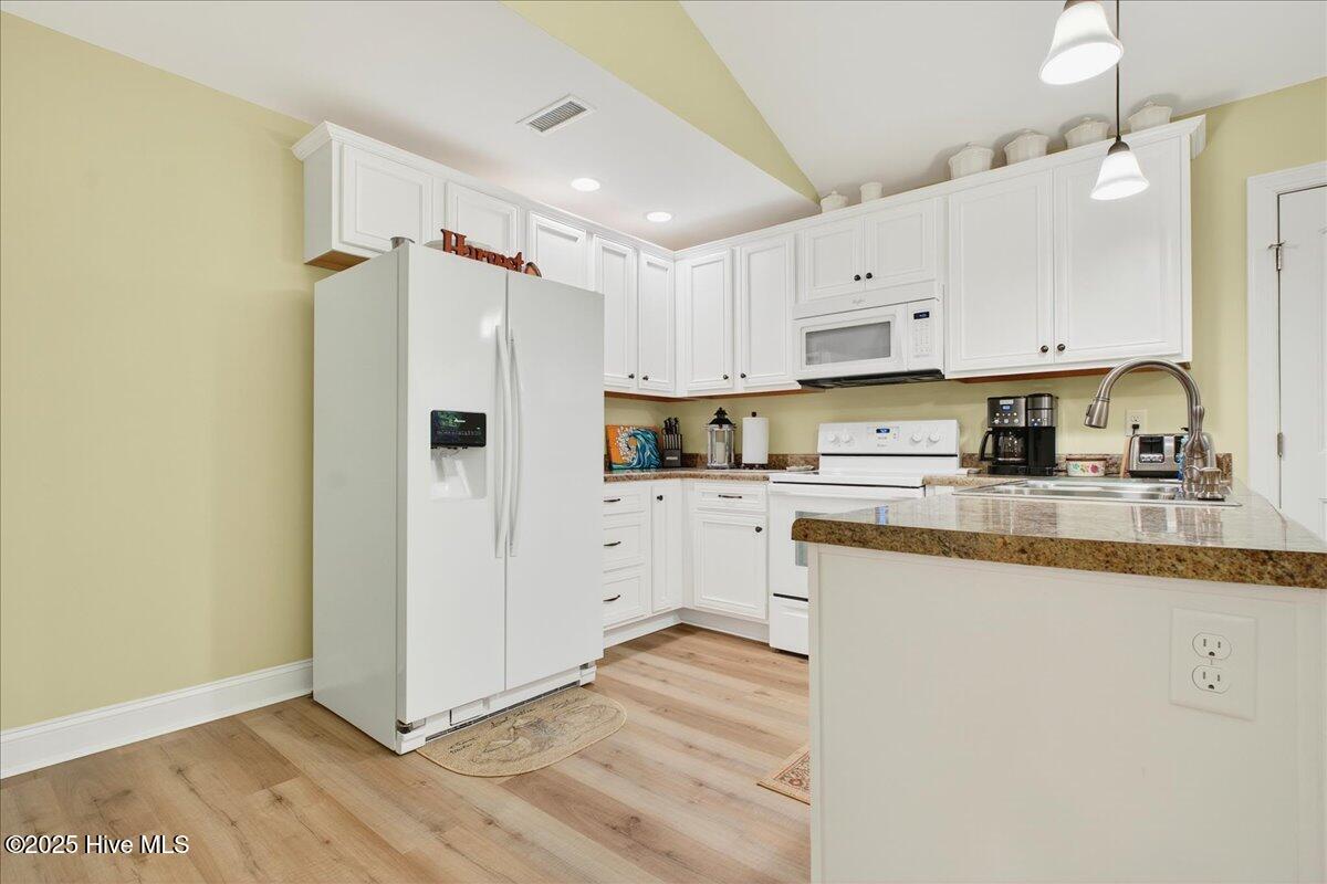 100553447 | Photo 20