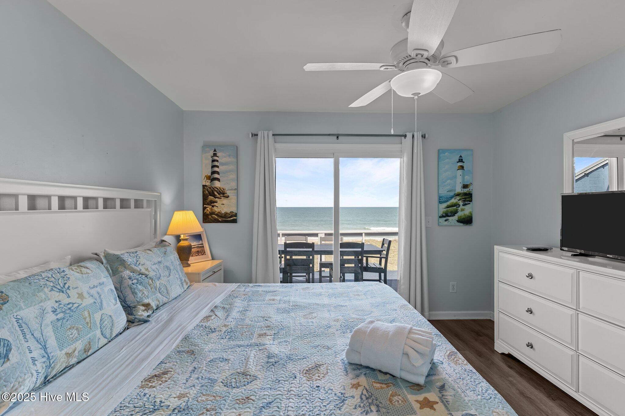 608 Carolina Beach Avenue N 3c, Carolina Beach, NC 28428 – photo 11: 23-web-or-mls-BTS06370
