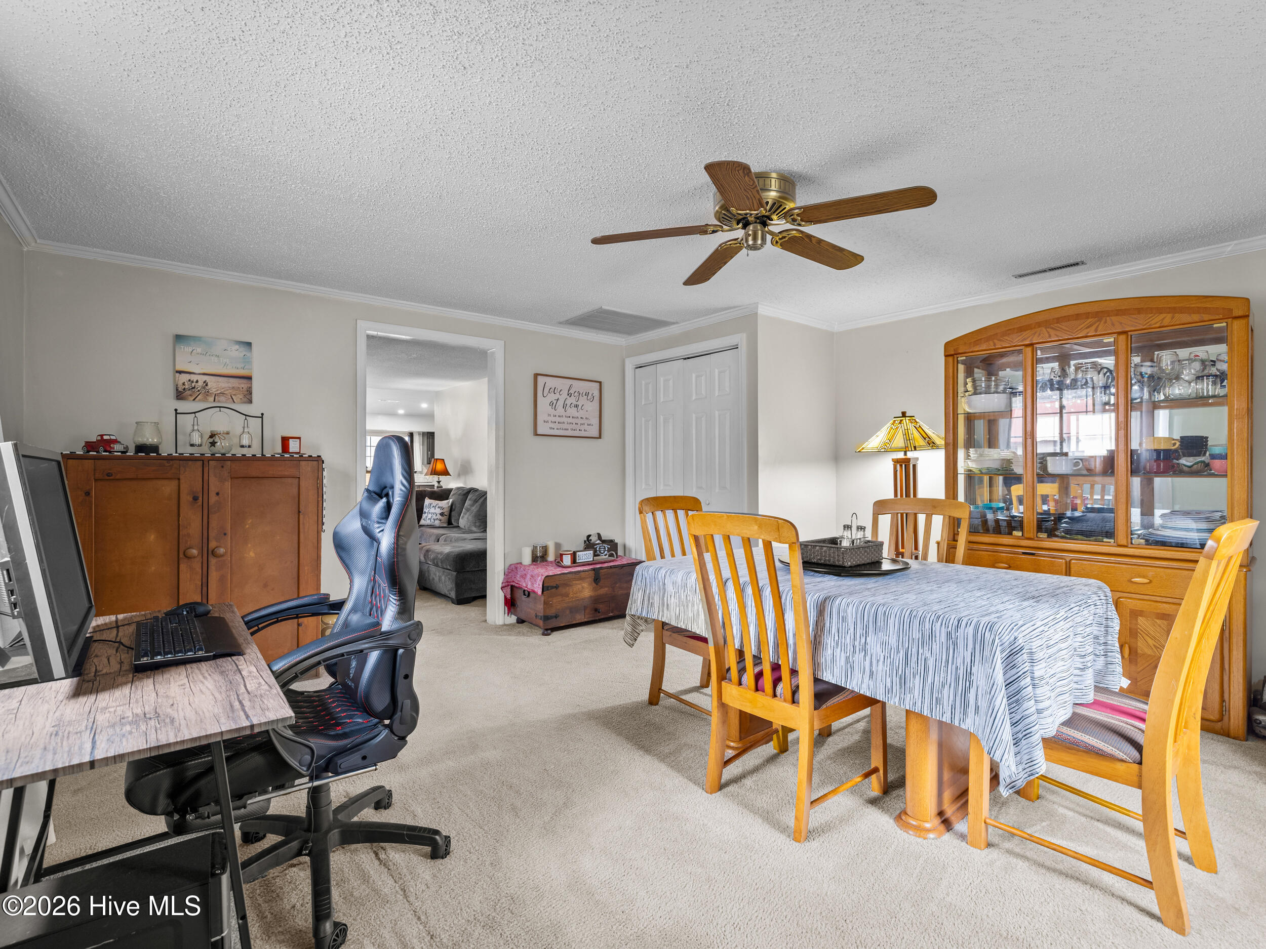 100556256 | Photo 11