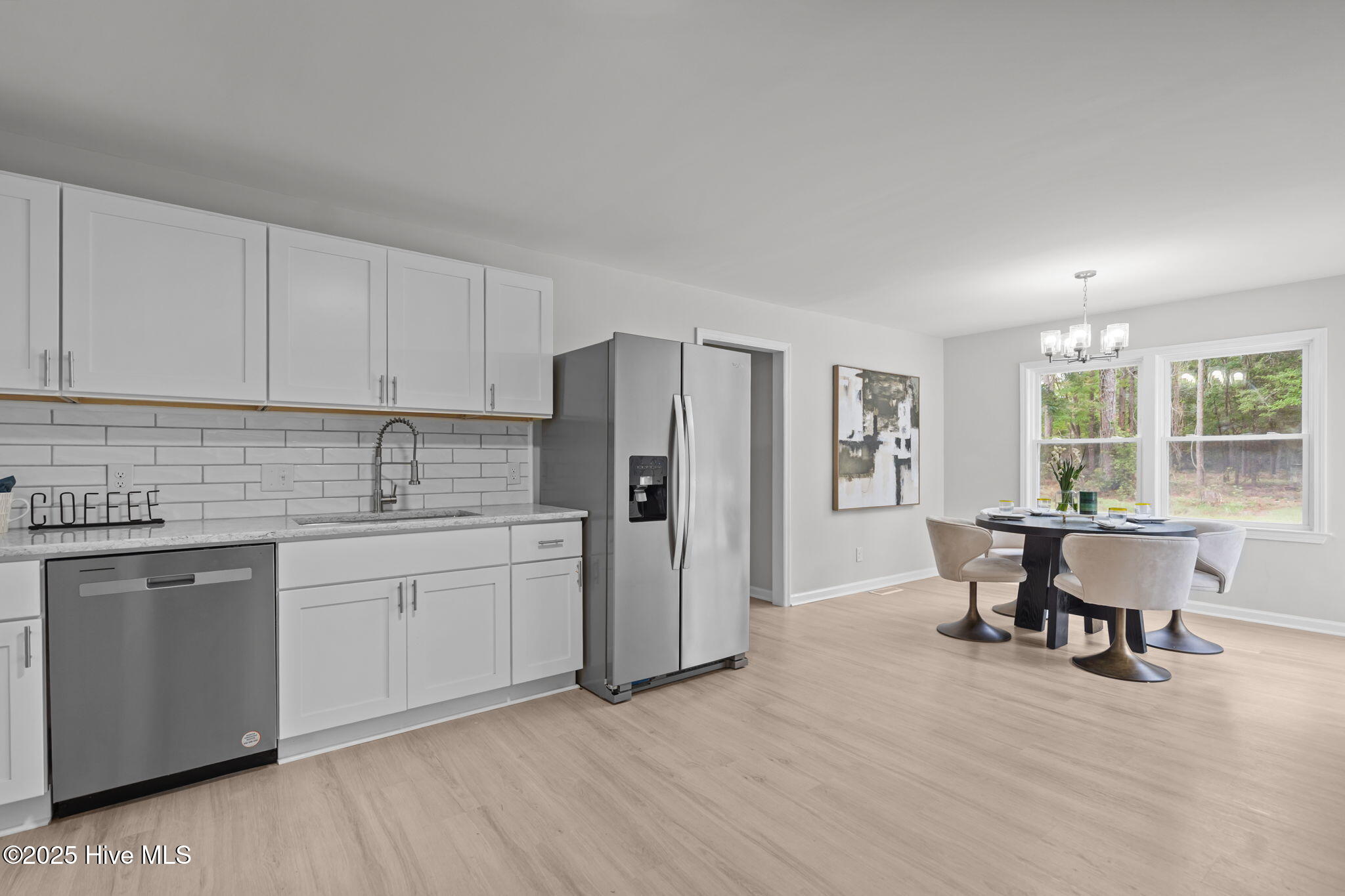 100527627 | Photo 19