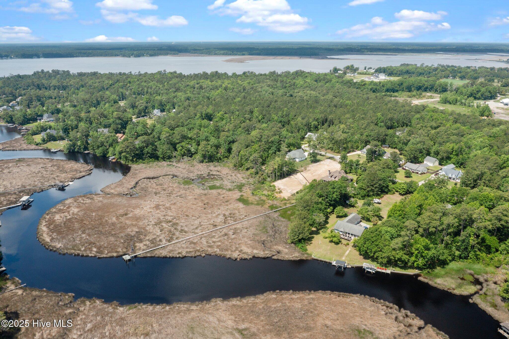 100509174 | Photo 10