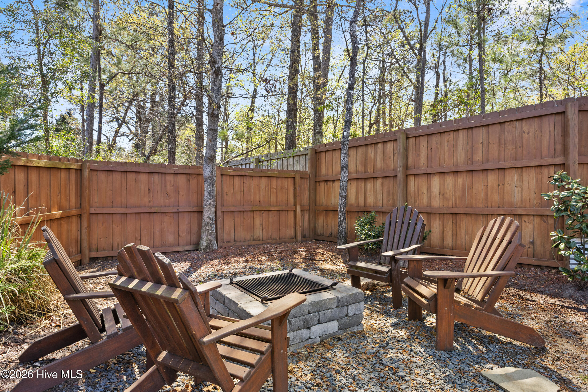 100564447 | Photo 44