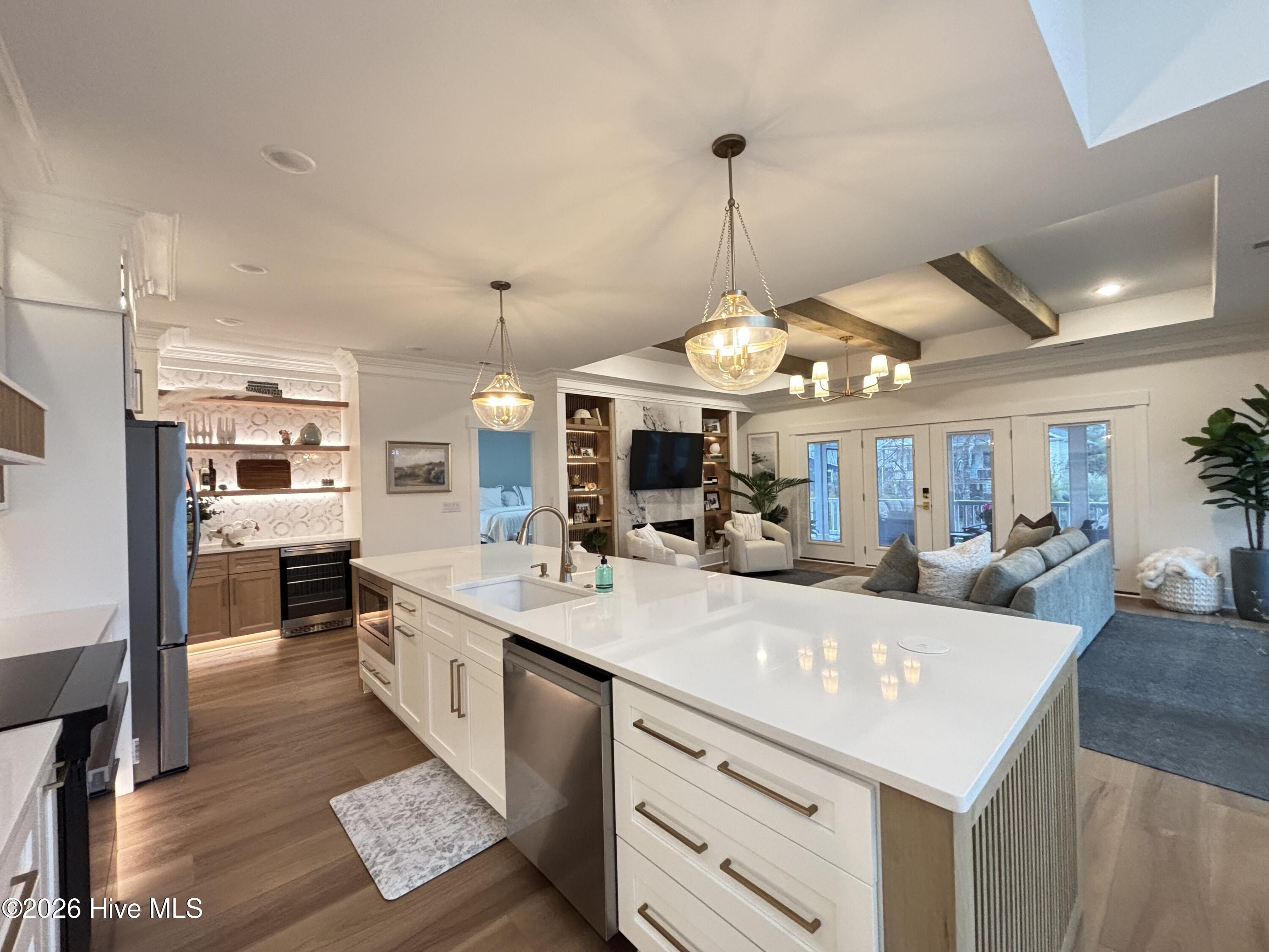 100516902 | Photo 69